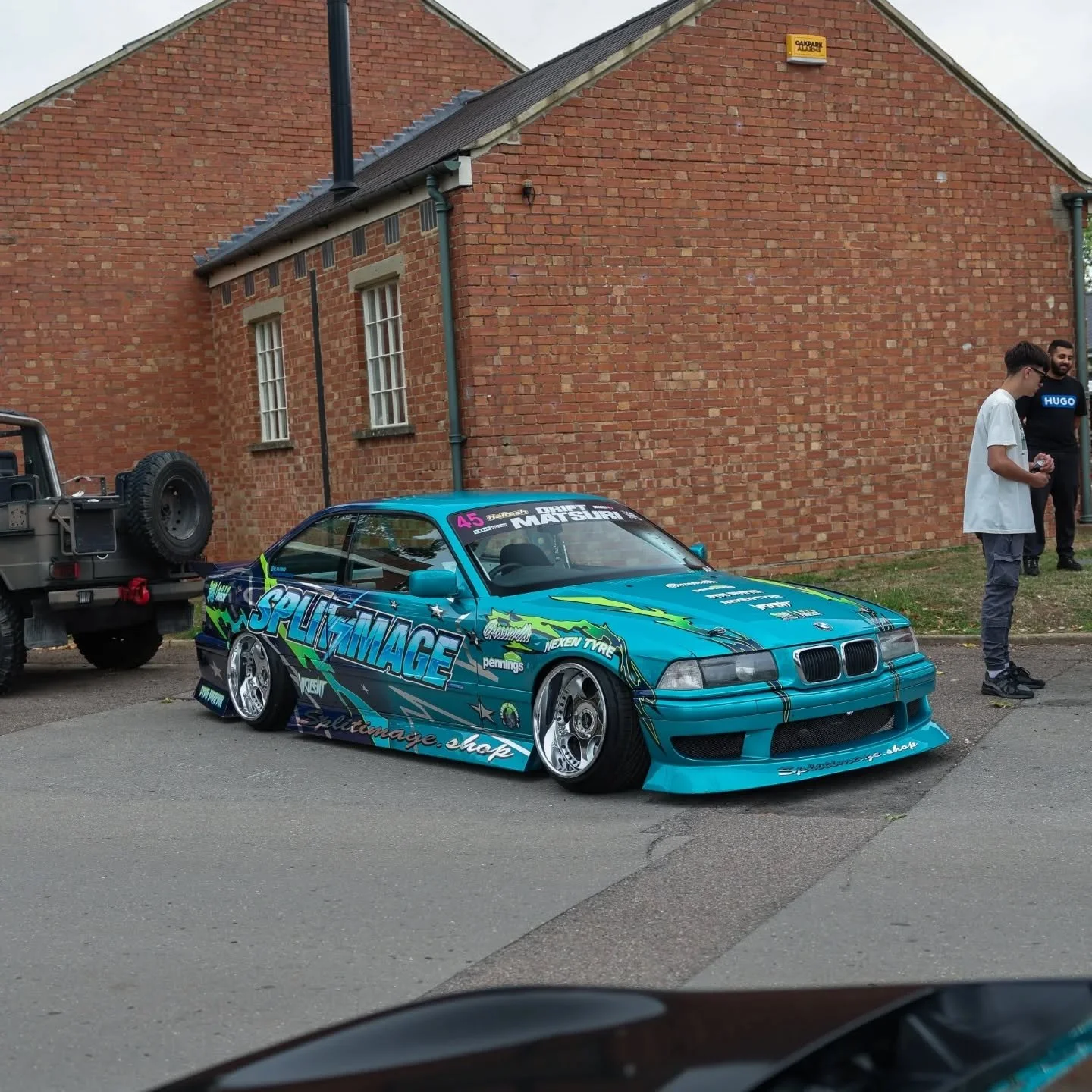 &ldquo;Built to turn heads &mdash; parked or rolling 🔥&rdquo;

The Split Image BMW bringing pure attitude to Rollhard 2025.
Tucked, polished, and impossible to ignore.
Captured by @tobylovelandphoto &mdash; every line, every shine, every detail.

#R