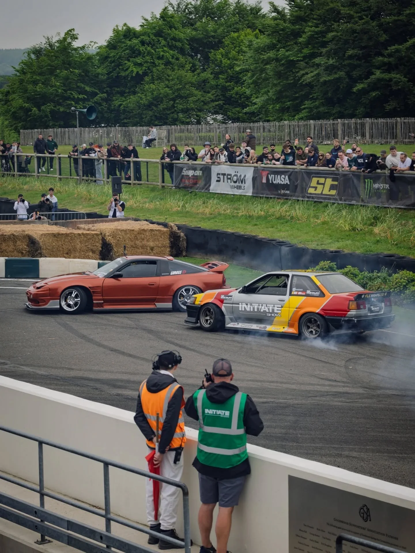 Smoke in the air, limiter on song, and the crowd locked in.

@sam_sheffield66 putting on a proper show at Initiate 2026, Goodwood.

One of those moments where you can almost hear the photo.

📍 Goodwood
🏁 Initiate Car Show 2026
📸 @tobylovelandphoto