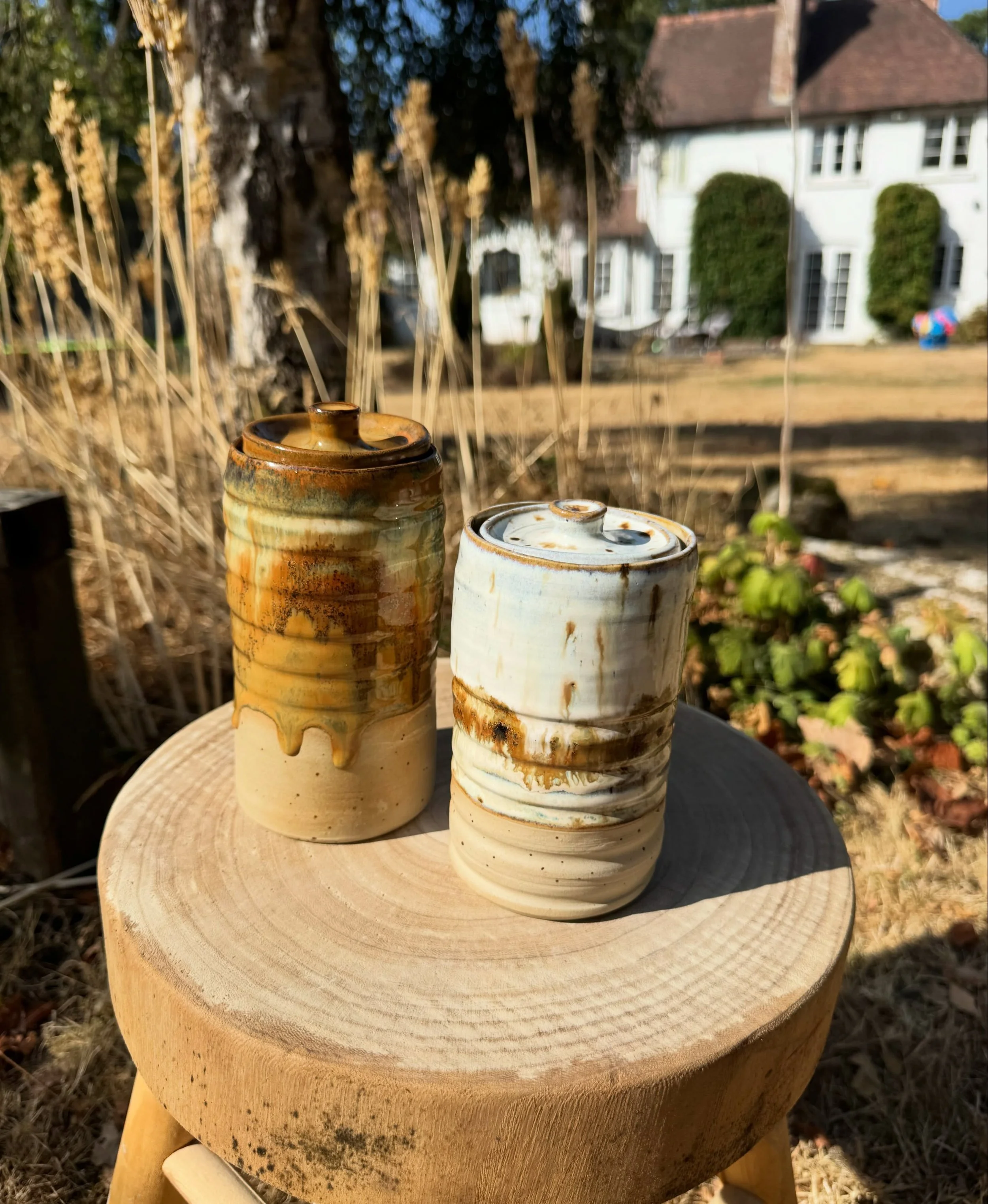 Stoneware jars!

#ceramics#greatpotterythrowdown#pottery#clay#clayart