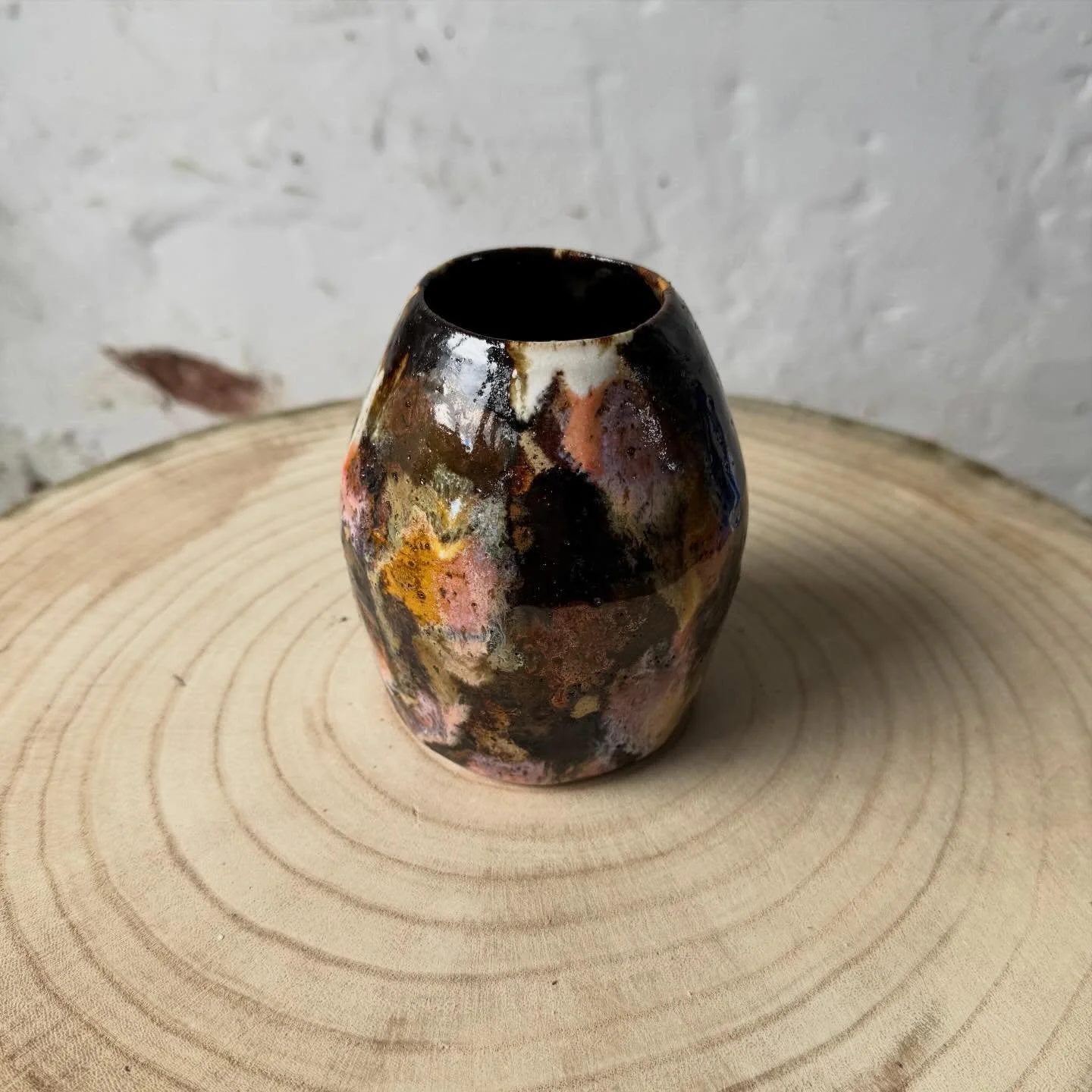 Some outcomes from the latest batch! Some lovely colours in these. Hoping to sell soon at markets and by request! 

#handmade#craft#greatpotterythrowdown#ceramics#pottery