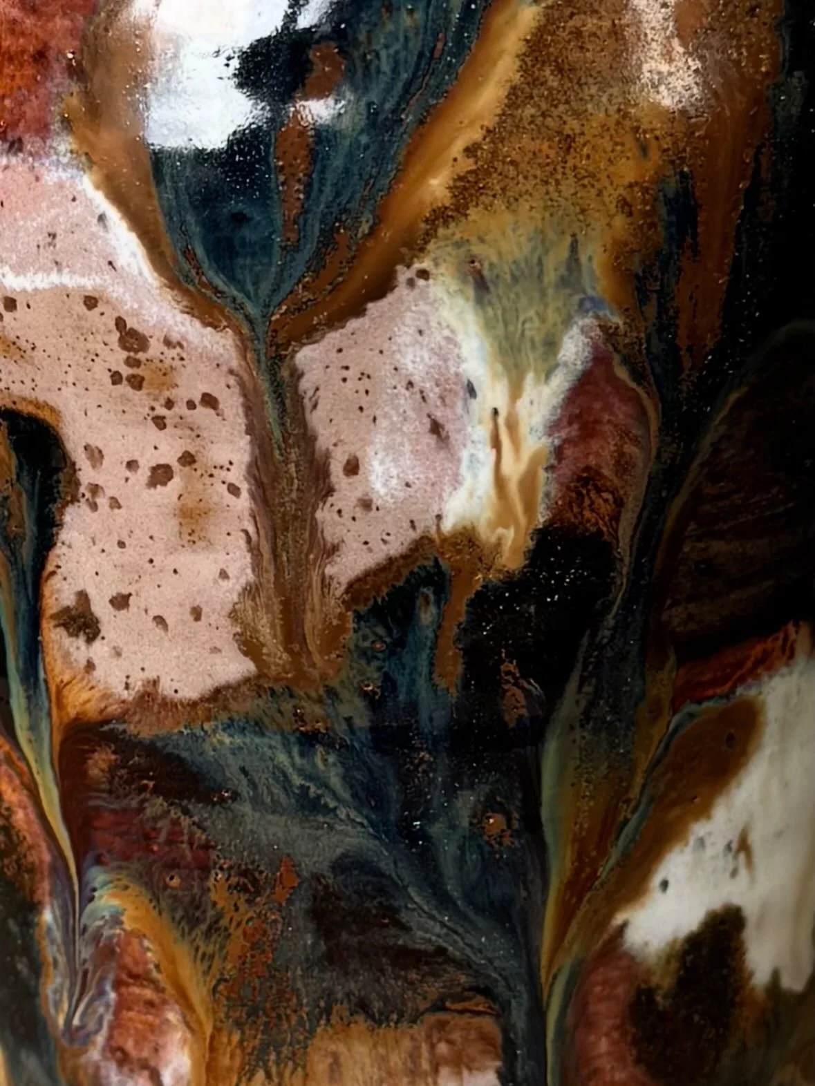 Paintings in glaze! 

#glazing#ceramics#pottery#thegreatpotterythrowdown#handmade