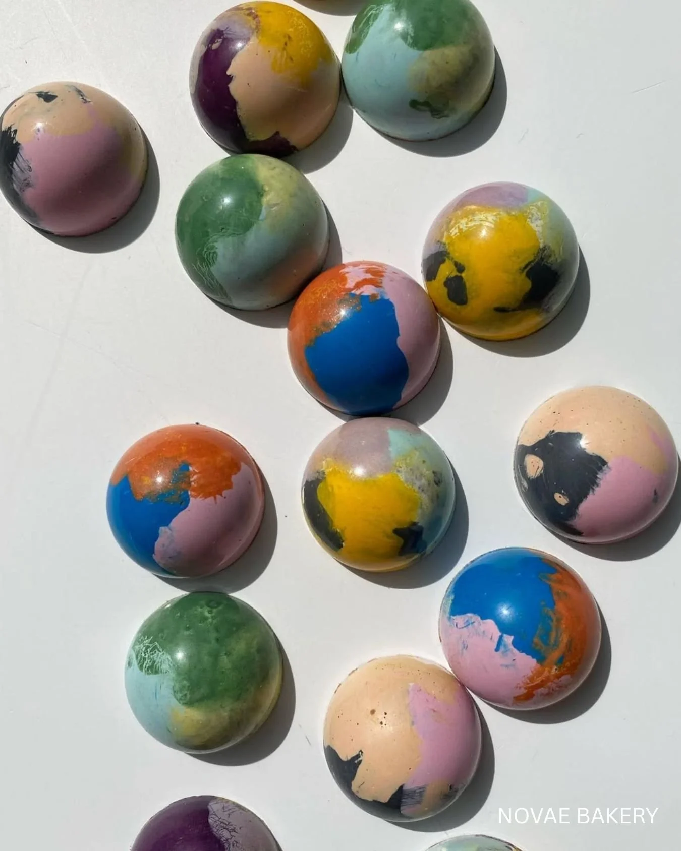 Marbled chocolates by Novae Bakery