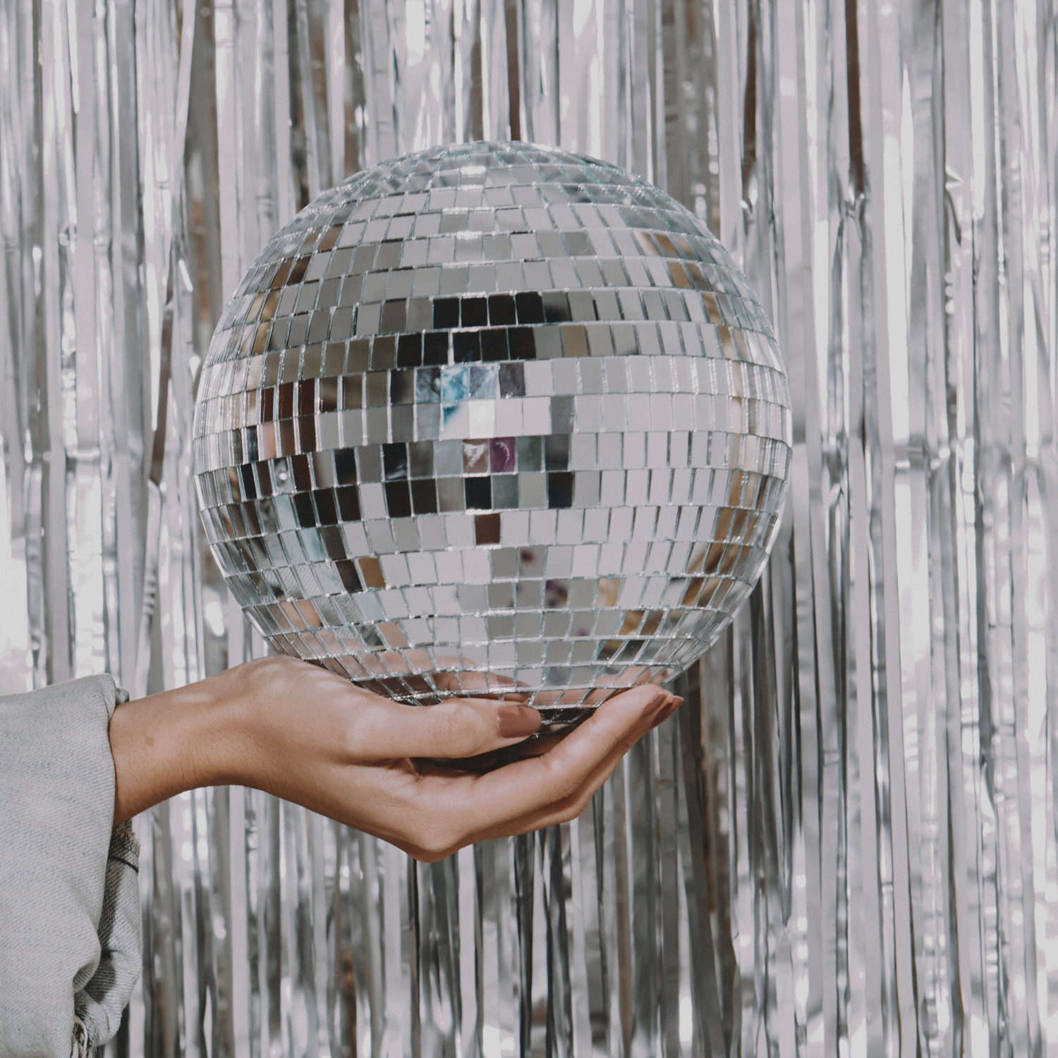 mnt-extra-cover-image-disco-ball.jpg.png