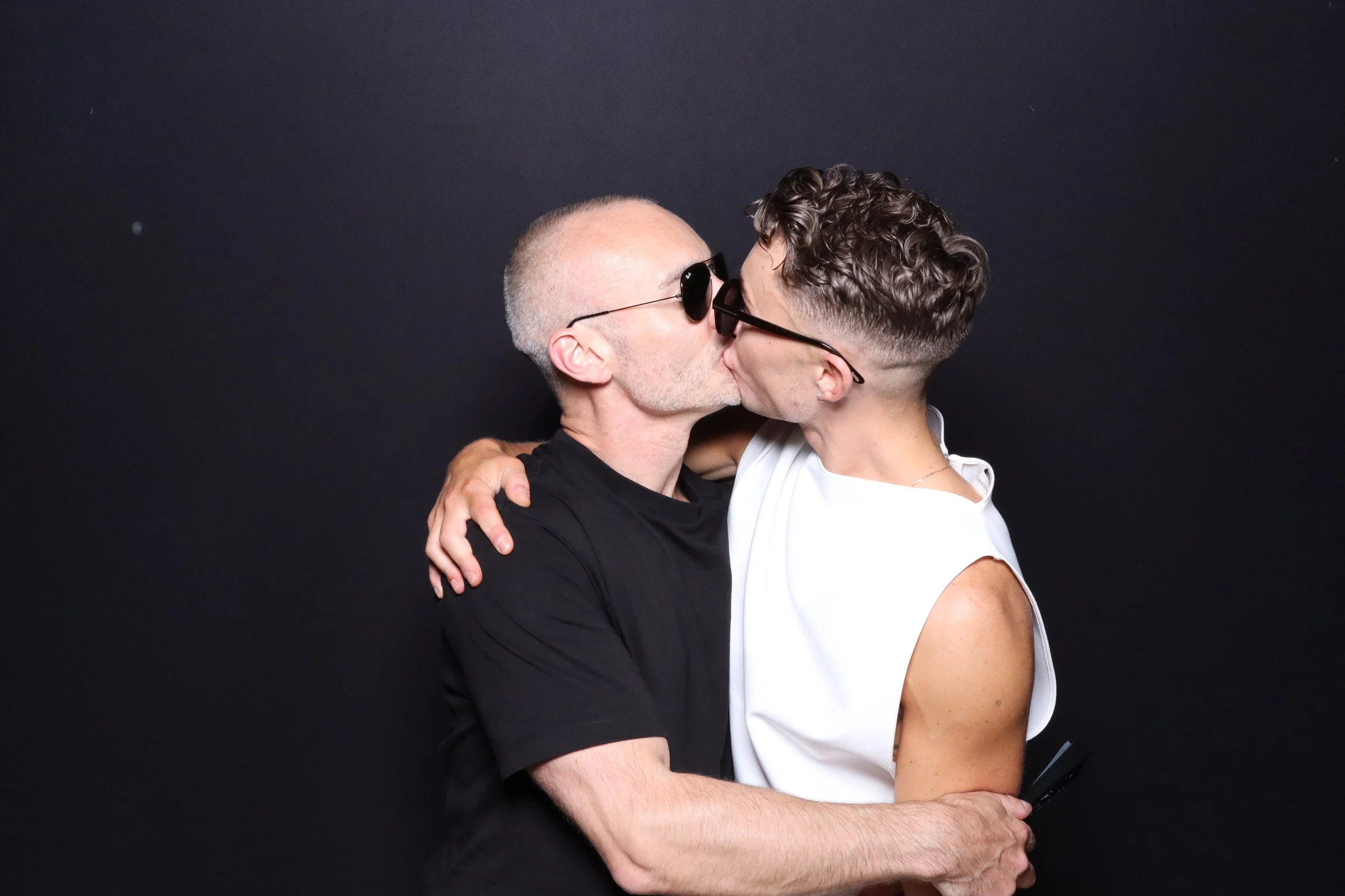 A beautiful, unfiltered moment of love. Viva La Booth’s sleek black backdrop made every shot feel effortlessly cool and cinematic. This intimate photo radiates connection, authenticity, and joy, perfectly reflecting what makes modern weddings so unfo