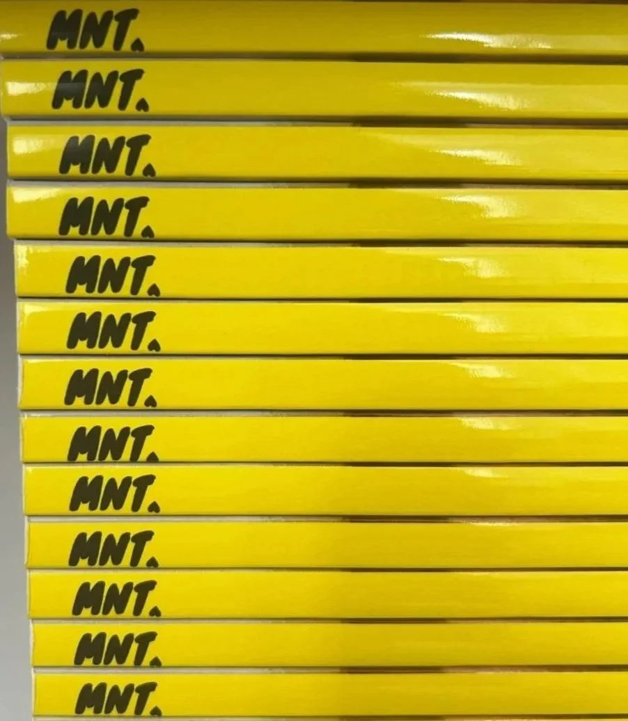  The yellow spine of MNT Magazine