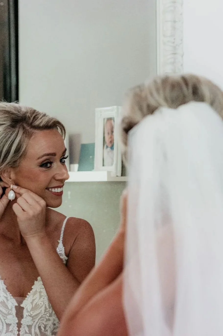Bride in Kerkdriel captured in a mirror reflection