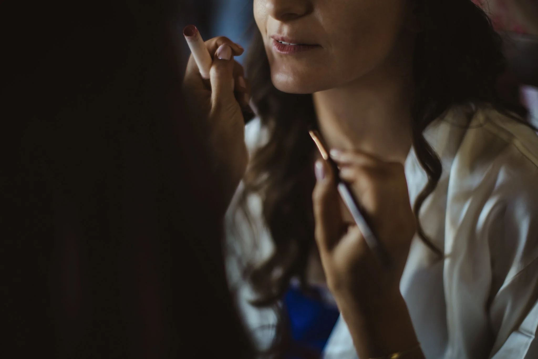 Italy-based luxury bridal glam artist preparing the bride for her wedding day.