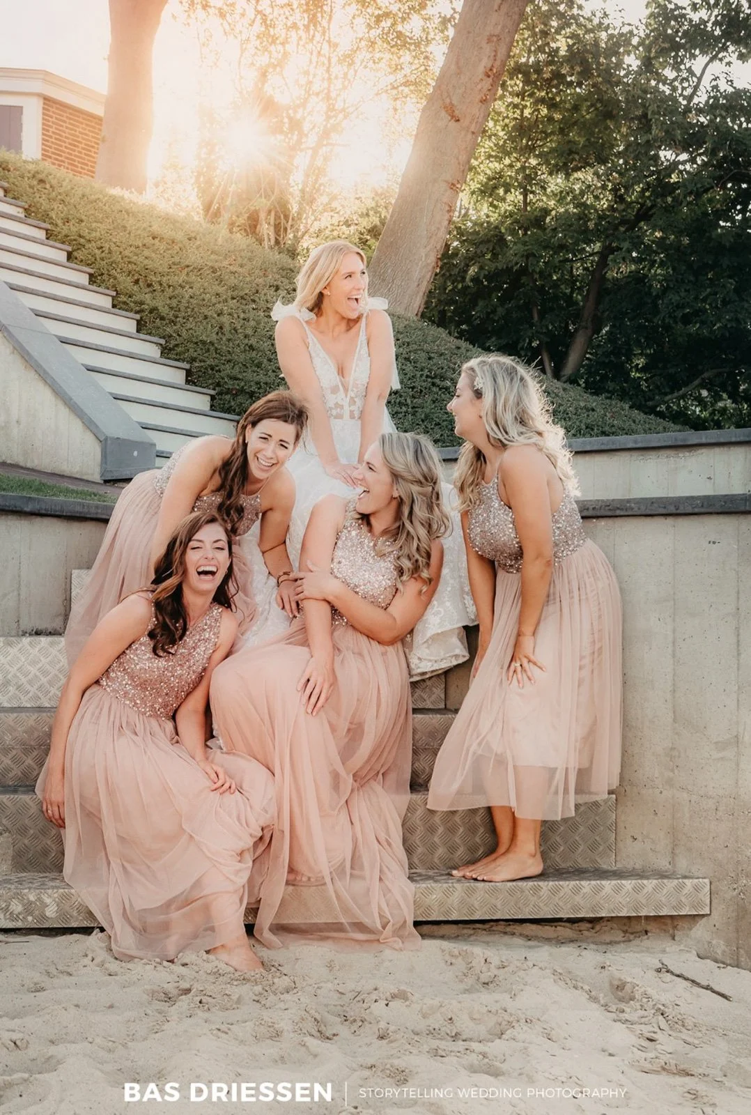 BEAUTY FOR YOUR INNER CIRCLE