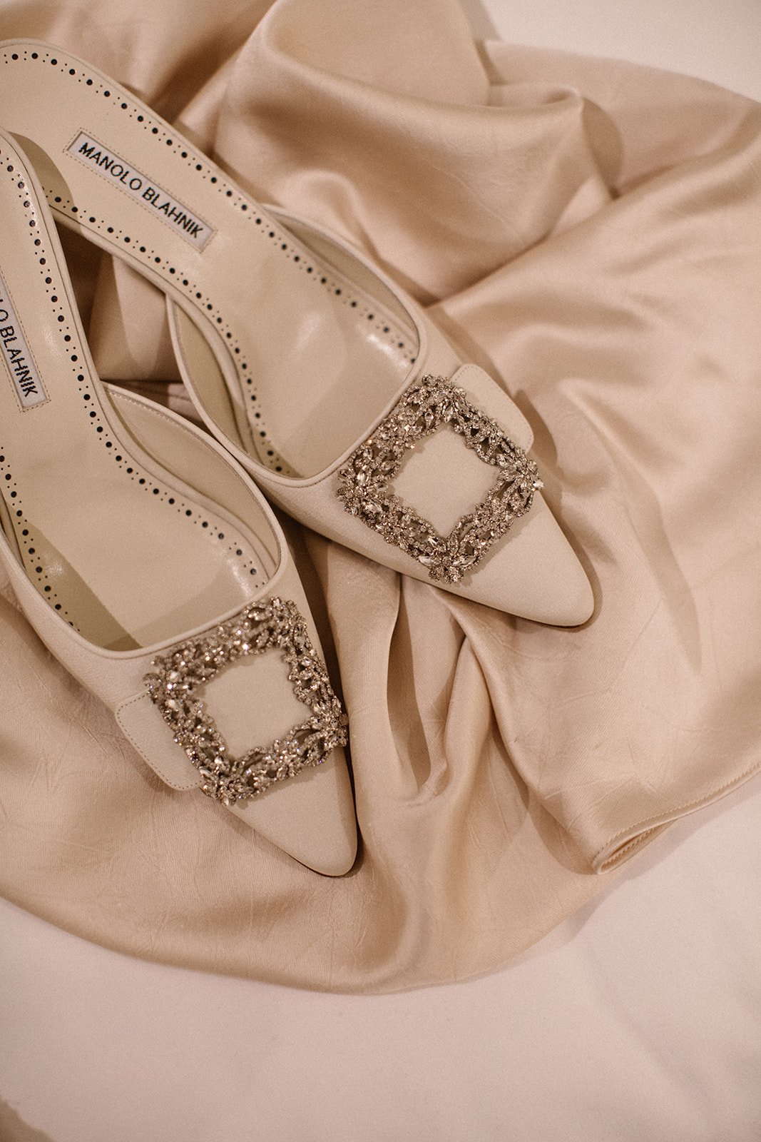 Manolo Blahnik bridal shoes for a winter wedding at Waldorf Astoria Amsterdam.