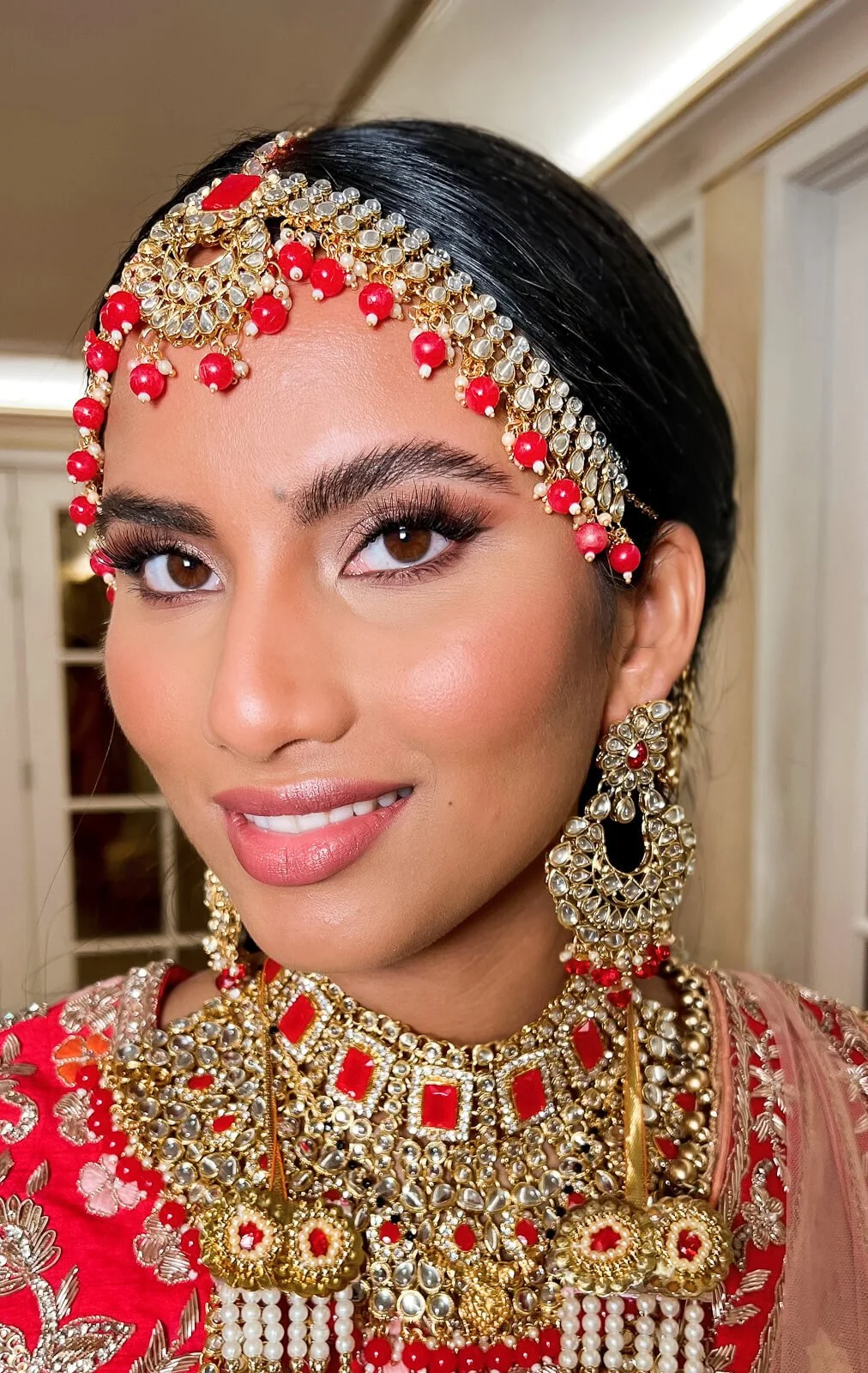 TAILORED HAIRSTYLING