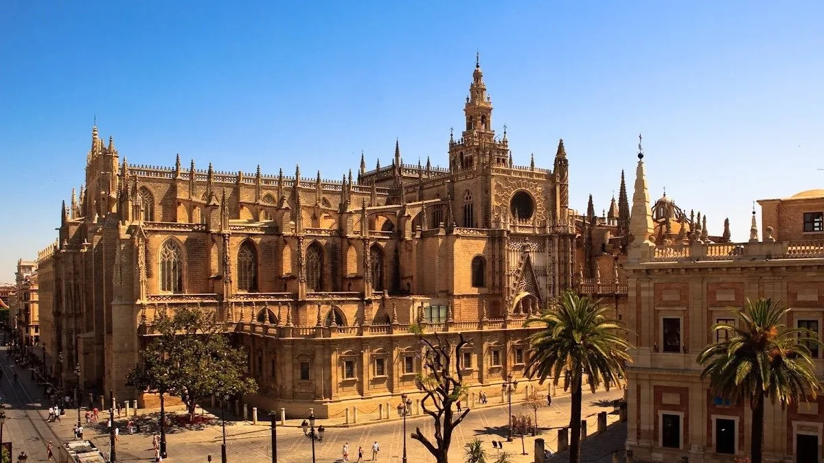 que-ver-en-la-catedral-de-sevilla.jpg