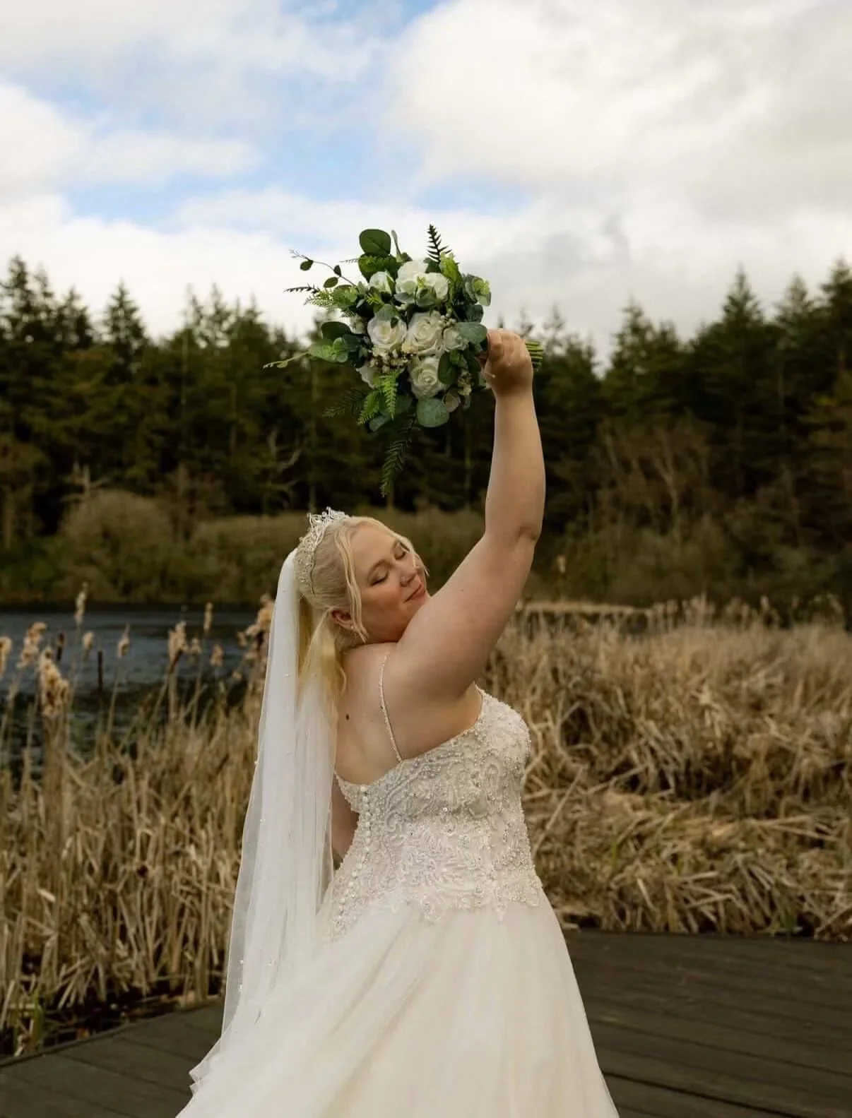 outdoor-wedding-bride-beaded-bridal-gown.JPG