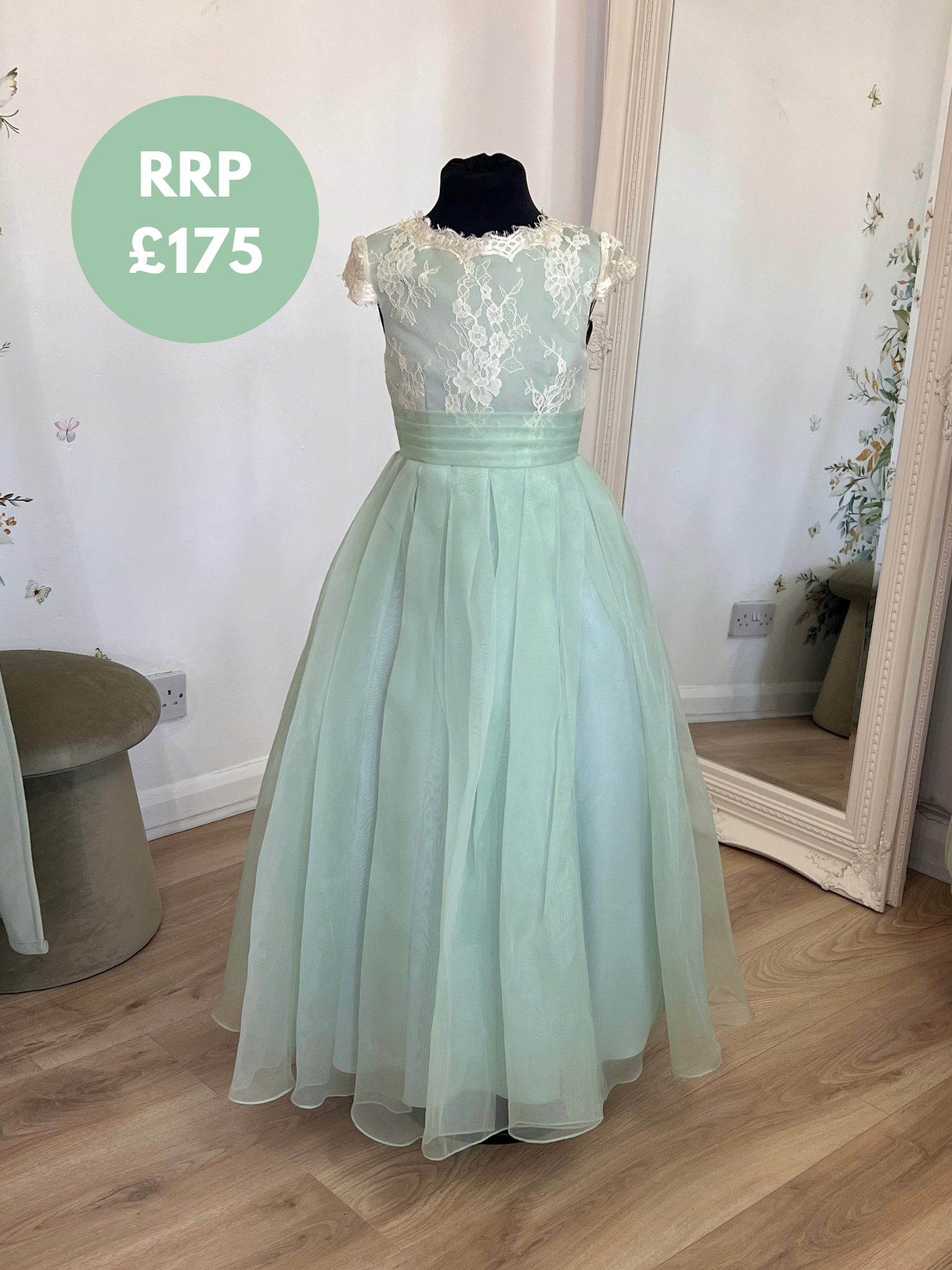 True Bride Girls Dress - C576- Size Age 8 Years