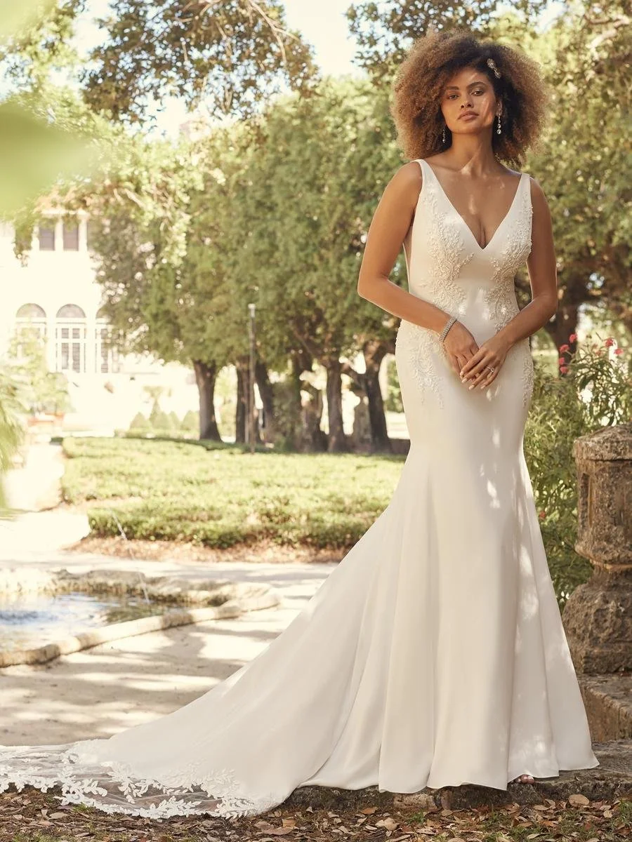 Maggie_Sottero_Adrianna_21MS803A11_Alt1_IV.jpg