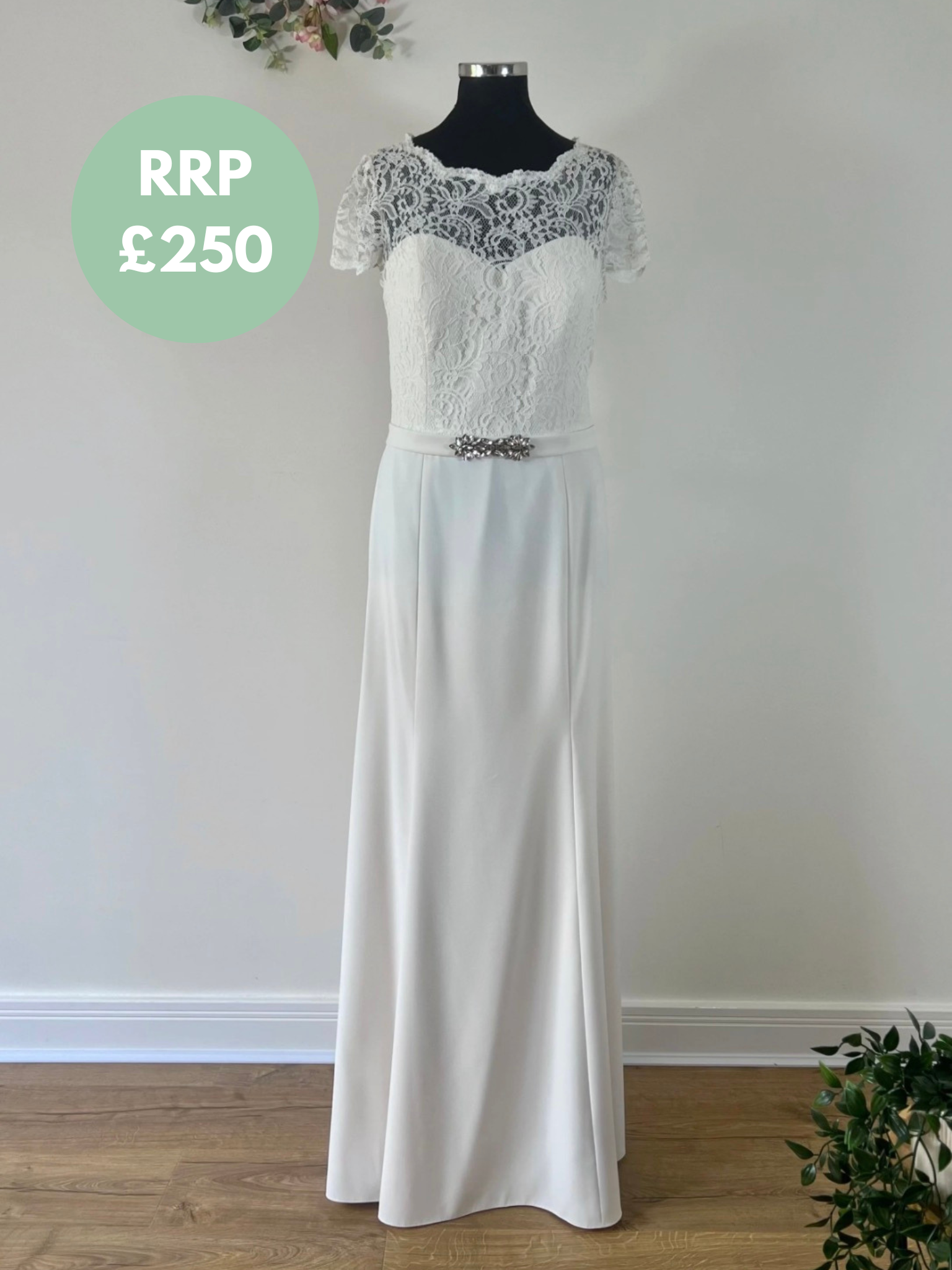 Dessy Collection: Jenny Packham JP1001 Gown in Ivory - Size 14