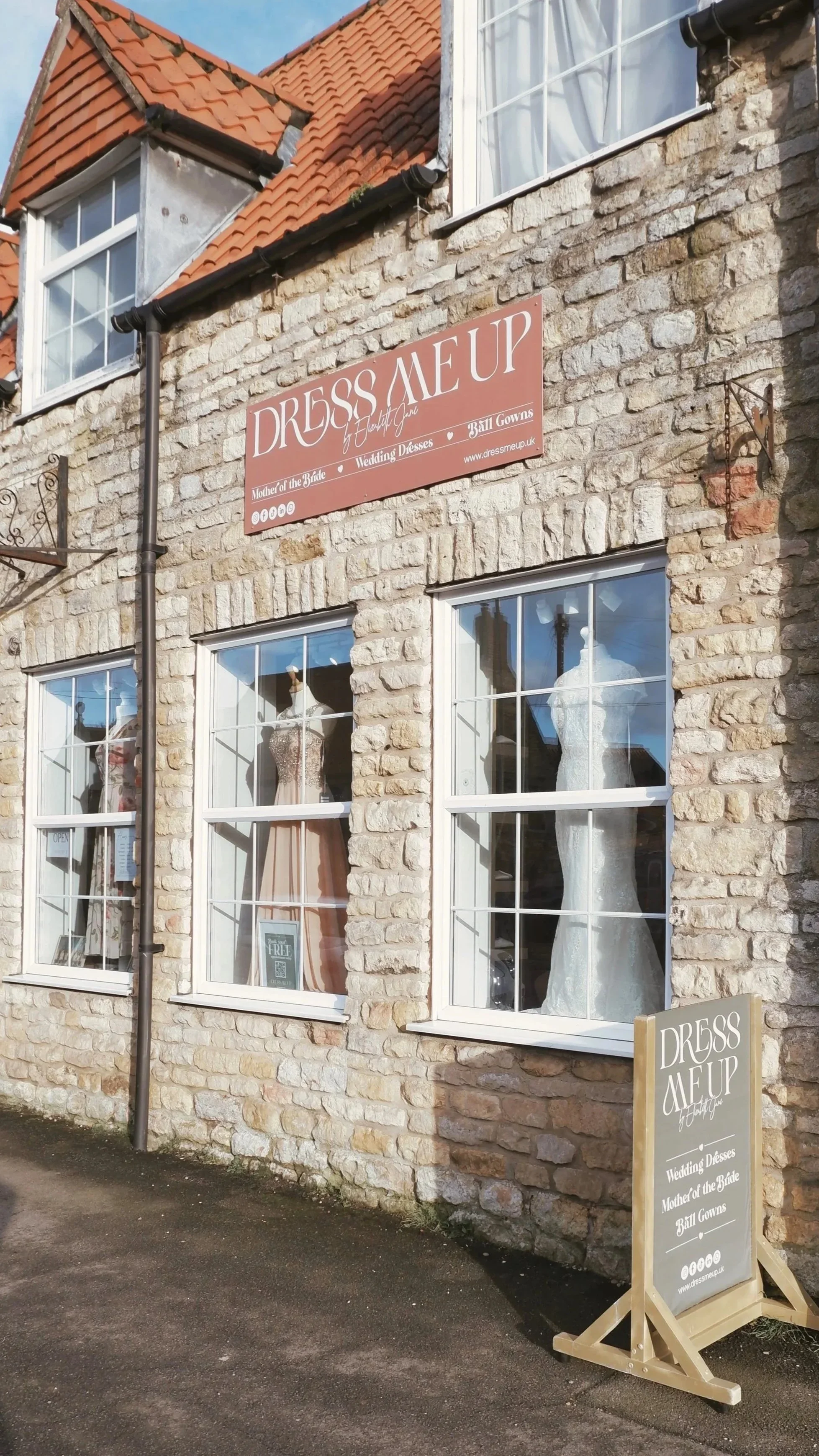 dress-me-up-navenby-designer-wedding-dress