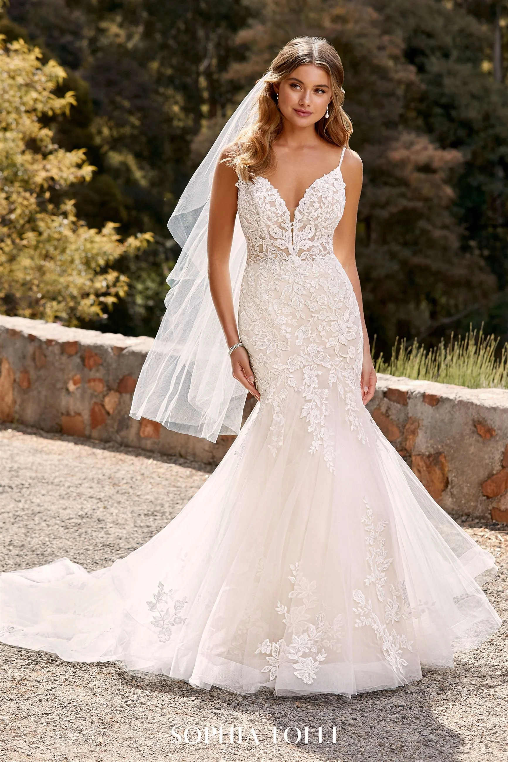 Sophia Tolli - skyla 22046 Bridal Gown - Size 16