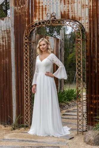 Gilded Rose- Bell-  Bridal Gown  - Size 28