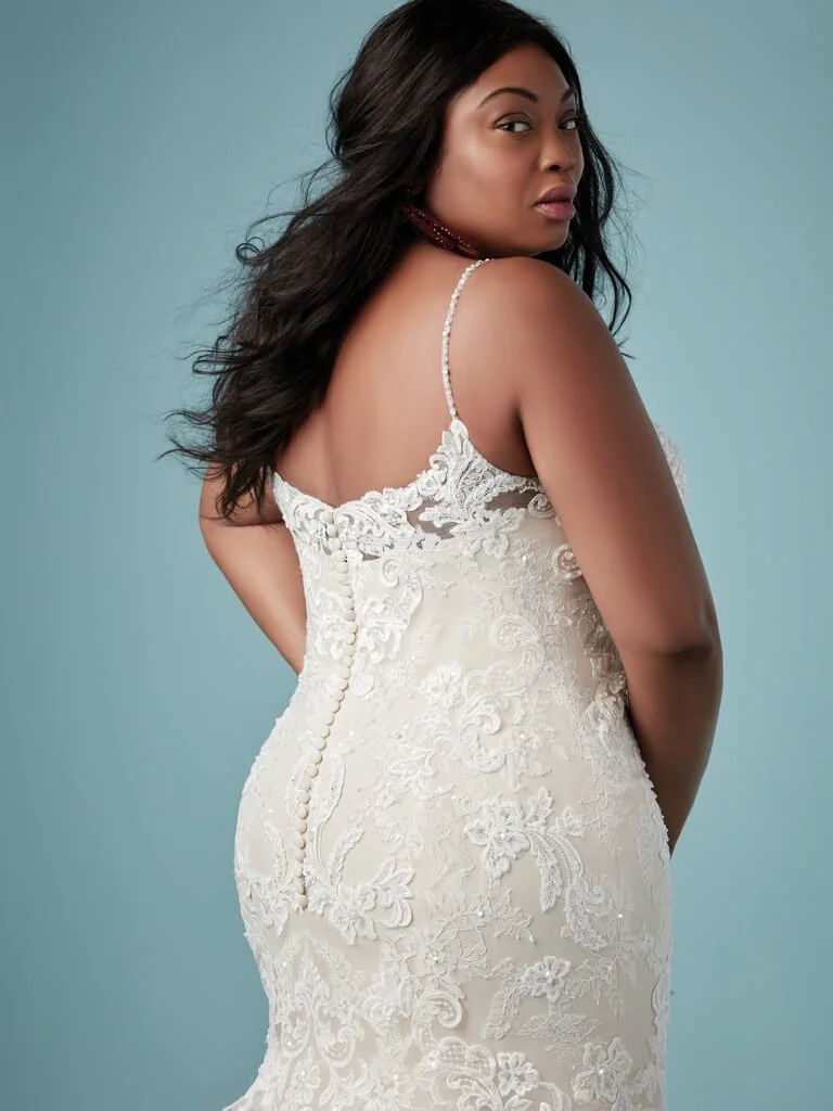 Large-Maggie-Sottero-Glorietta-Lynette-9MC882AC-Curve-Alt2.jpg