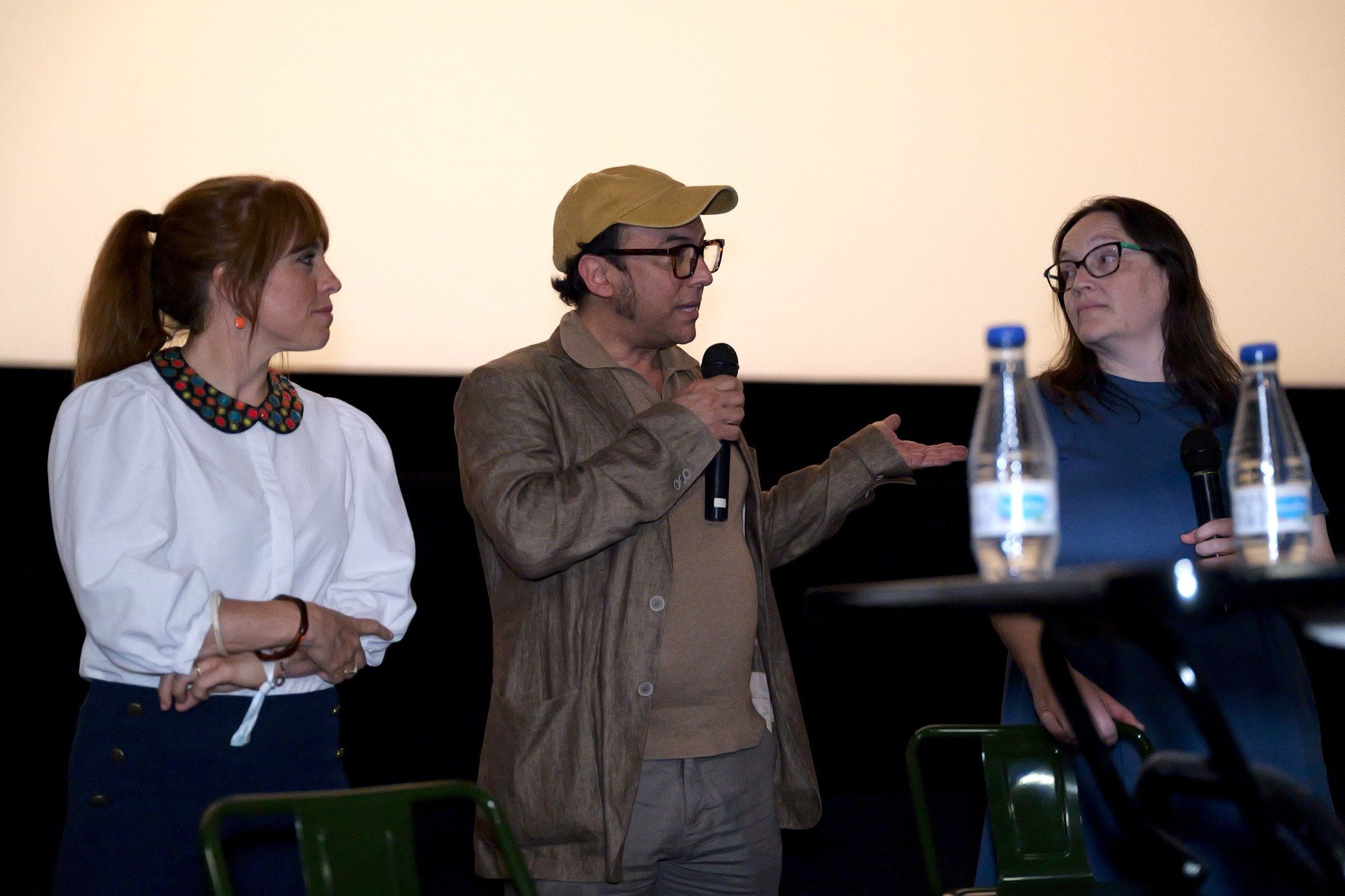 📸 Ahir, al passe especial de #MallorcaConfidencial amb la periodista Vict&ograve;ria Morell i la guionista Am&egrave;lia Mora als cinemes d'Ocimax de Palma 📽