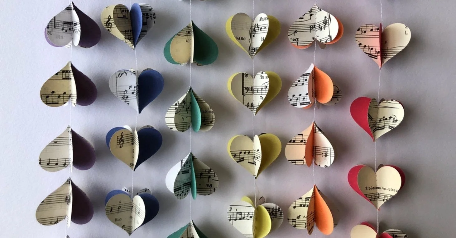 Decorate your home with Valentine's hearts garland available at @oaklandveranda, the perfect festive decor to express your affections.

Veranda
5931 College Ave
verandaoakland.com