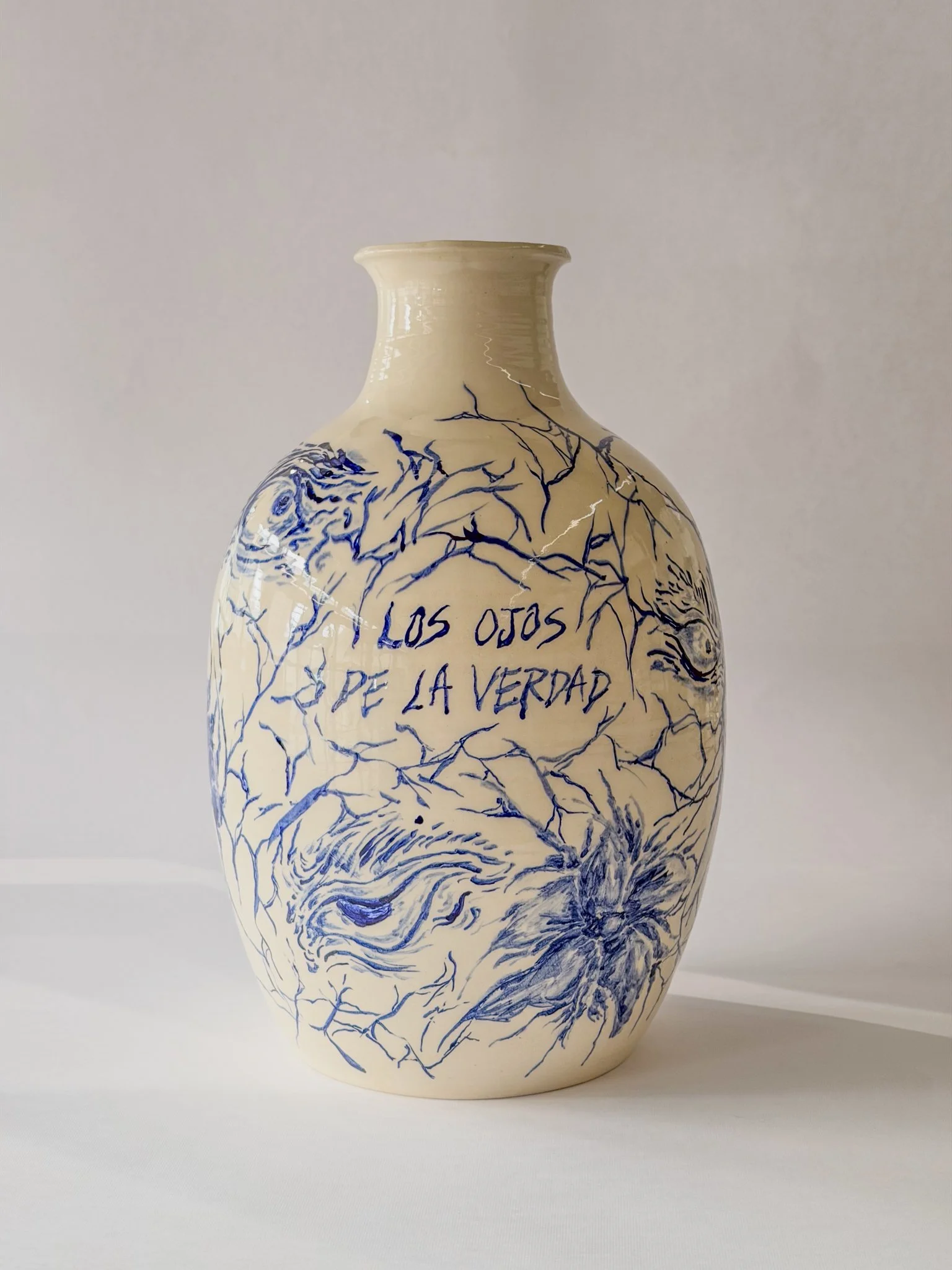 "Ojos de la verdad" Ceramic Jar