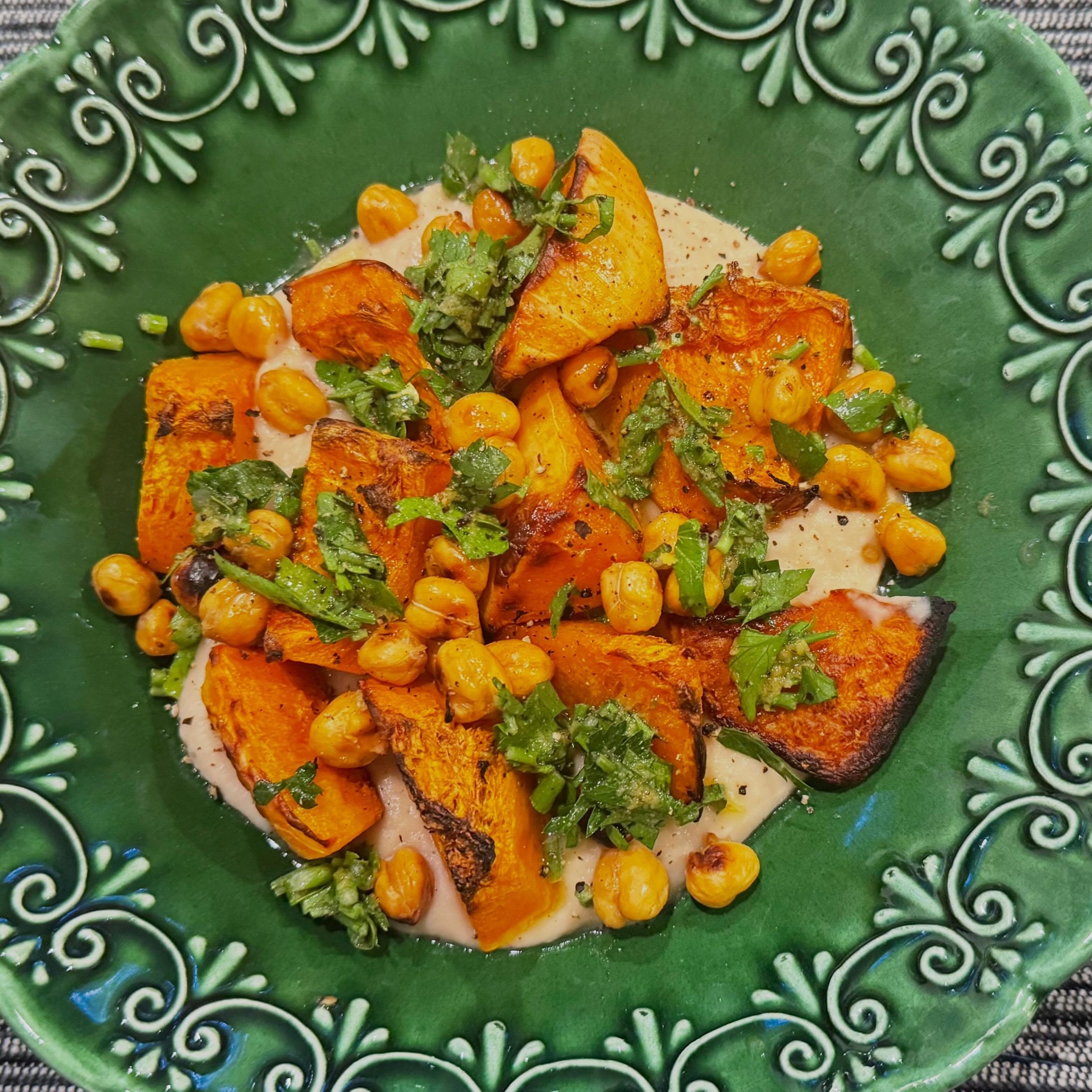 I was in a mood to try something new last night and was browsing BBC Food for inspiration. I came across this interesting recipe by Jesse Jenkins, https://www.bbc.co.uk/food/recipes/roast_squash_with_7016.  It was easy to make (although the recipe di
