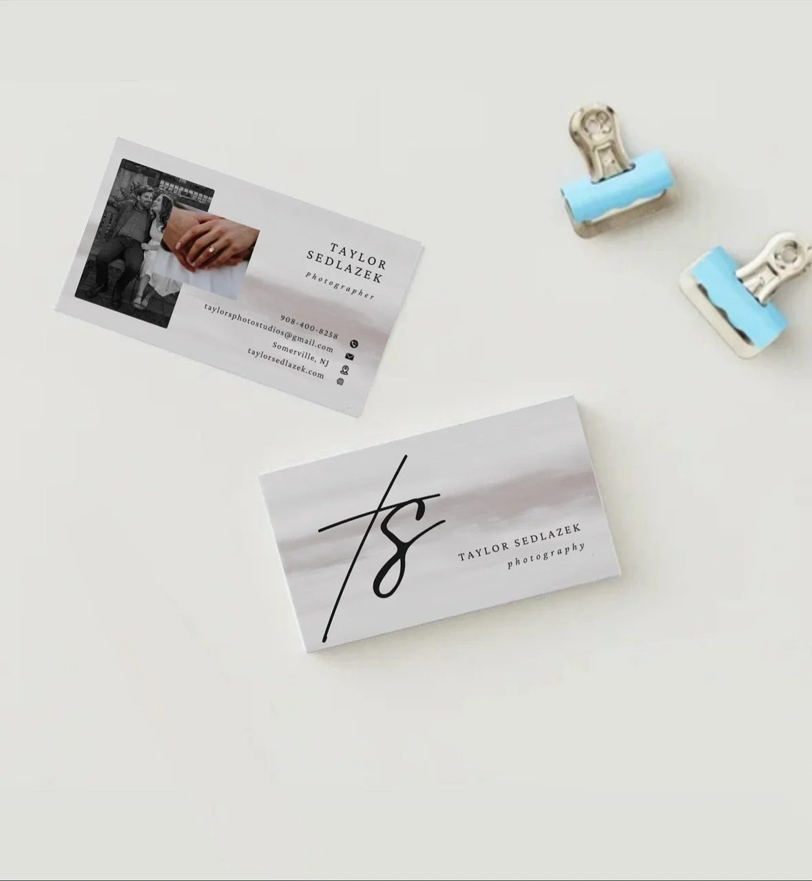 need a refresh of your business cards? dm me! 👀