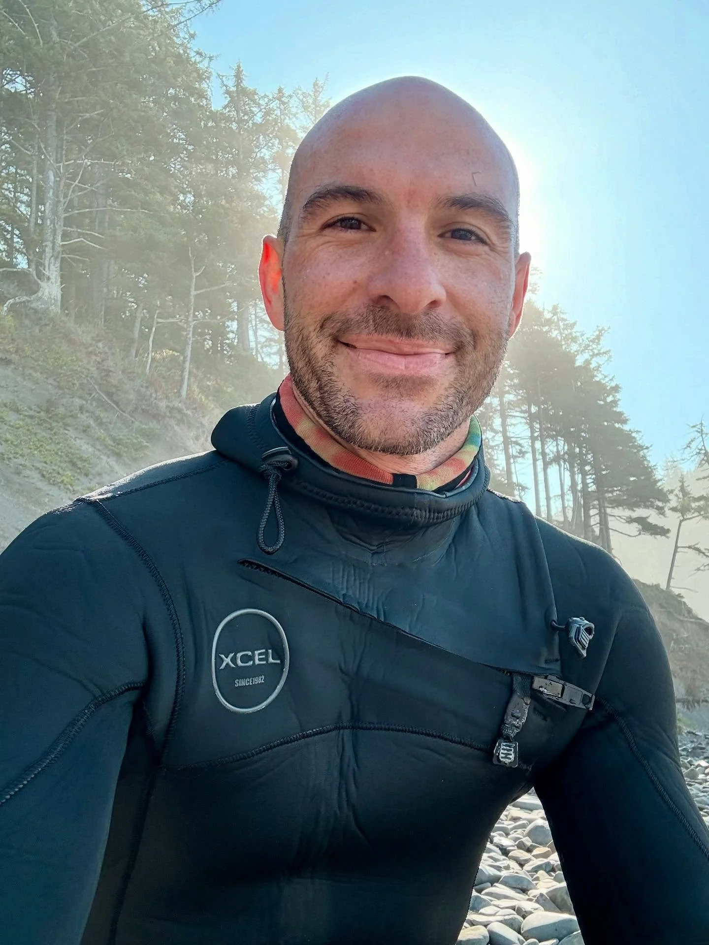 dawn patrol afterglow &mdash; feeling alive, refreshed &amp; harmonious, reflecting on a decade of surfing &amp; lovingly wondering: 

🍃 where do i end &amp; nature begins? 

🌊 what do the pelicans think of the drones flying overhead? 

🌙 how bril