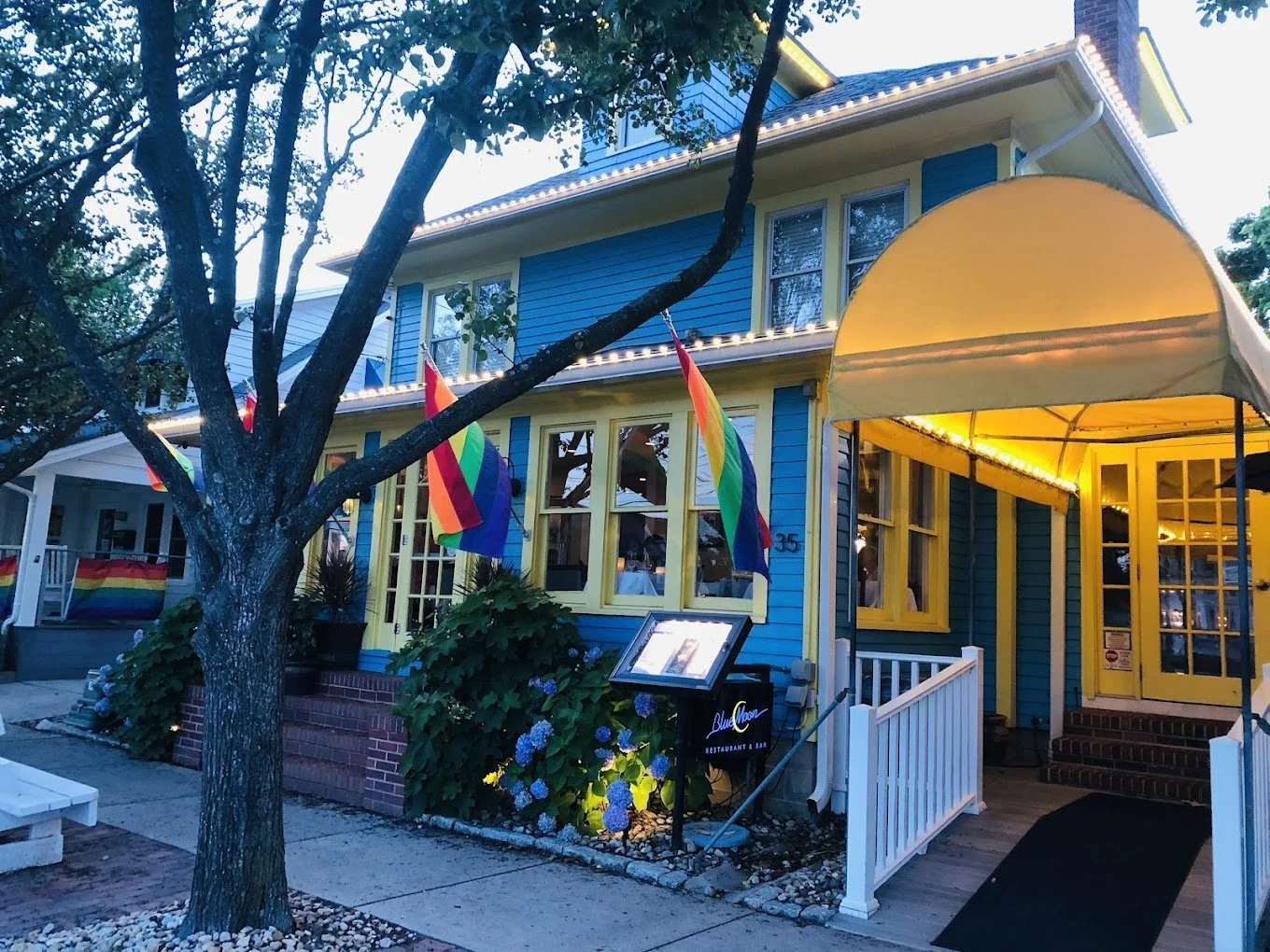 Blue Moon’s Auction Was Canceled — So What’s Really Going On With This Rehoboth Beach Hot Spot?