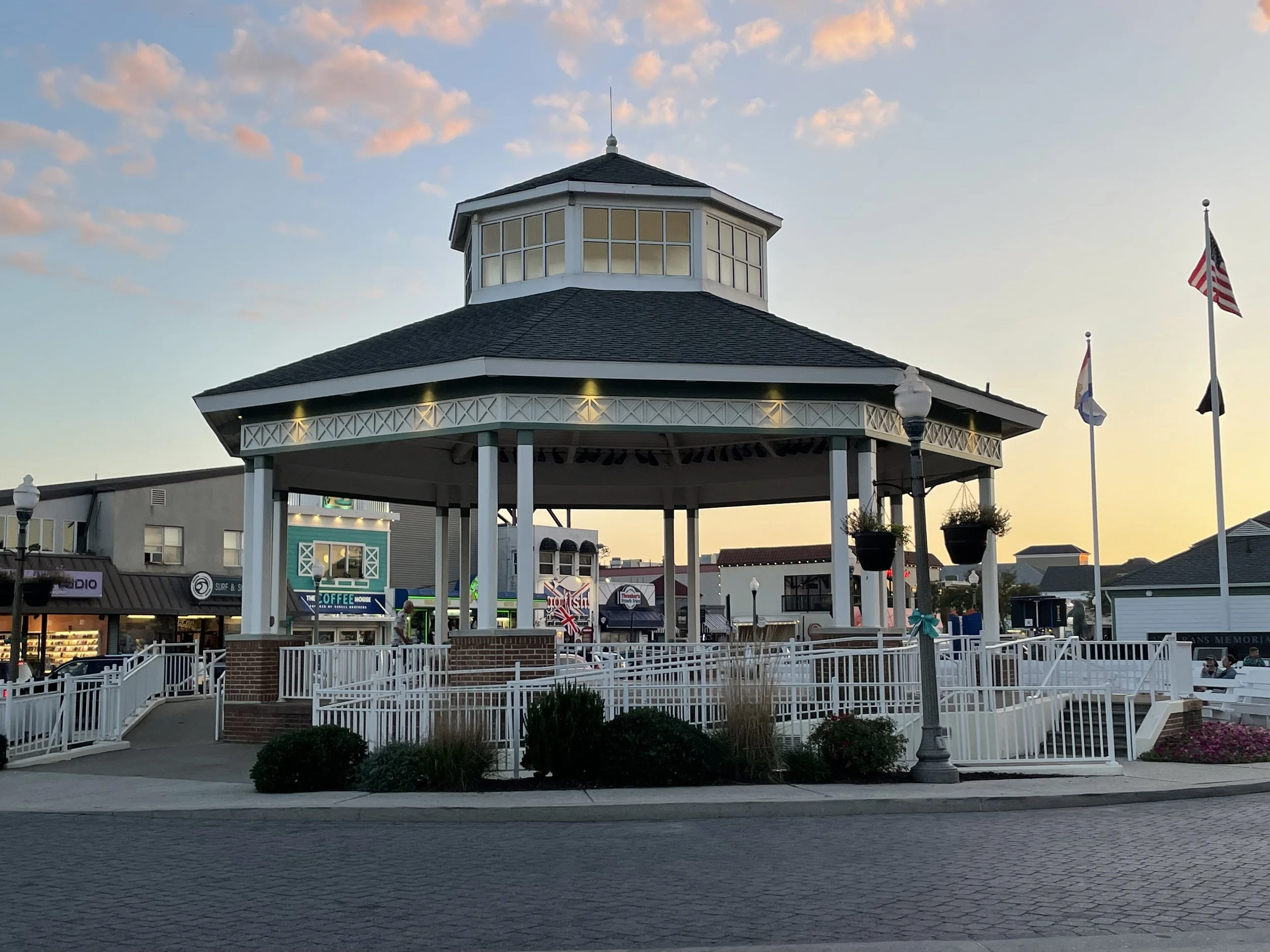 🌊 Boardwalk Nights