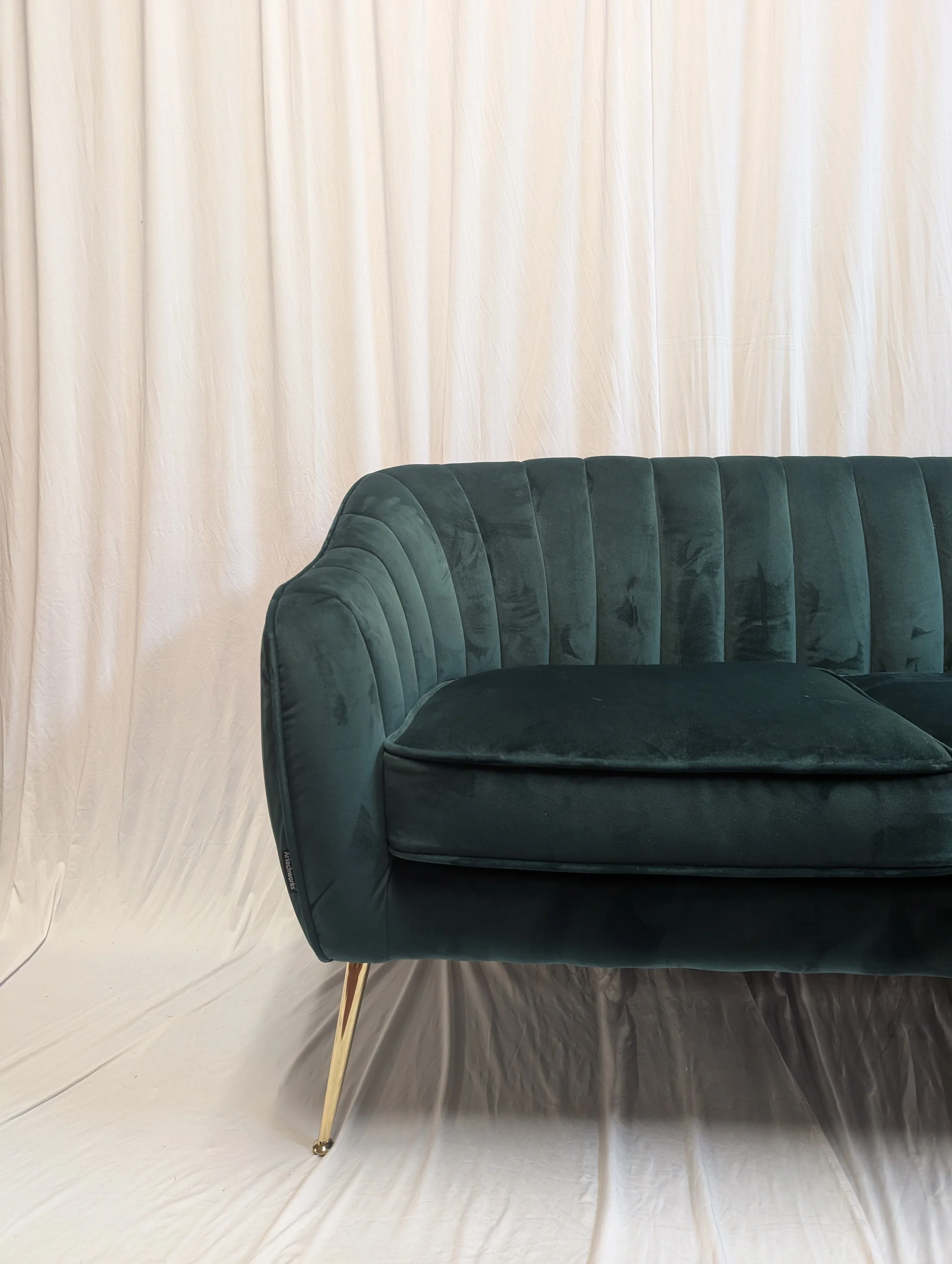 Moira Loveseat.jpg
