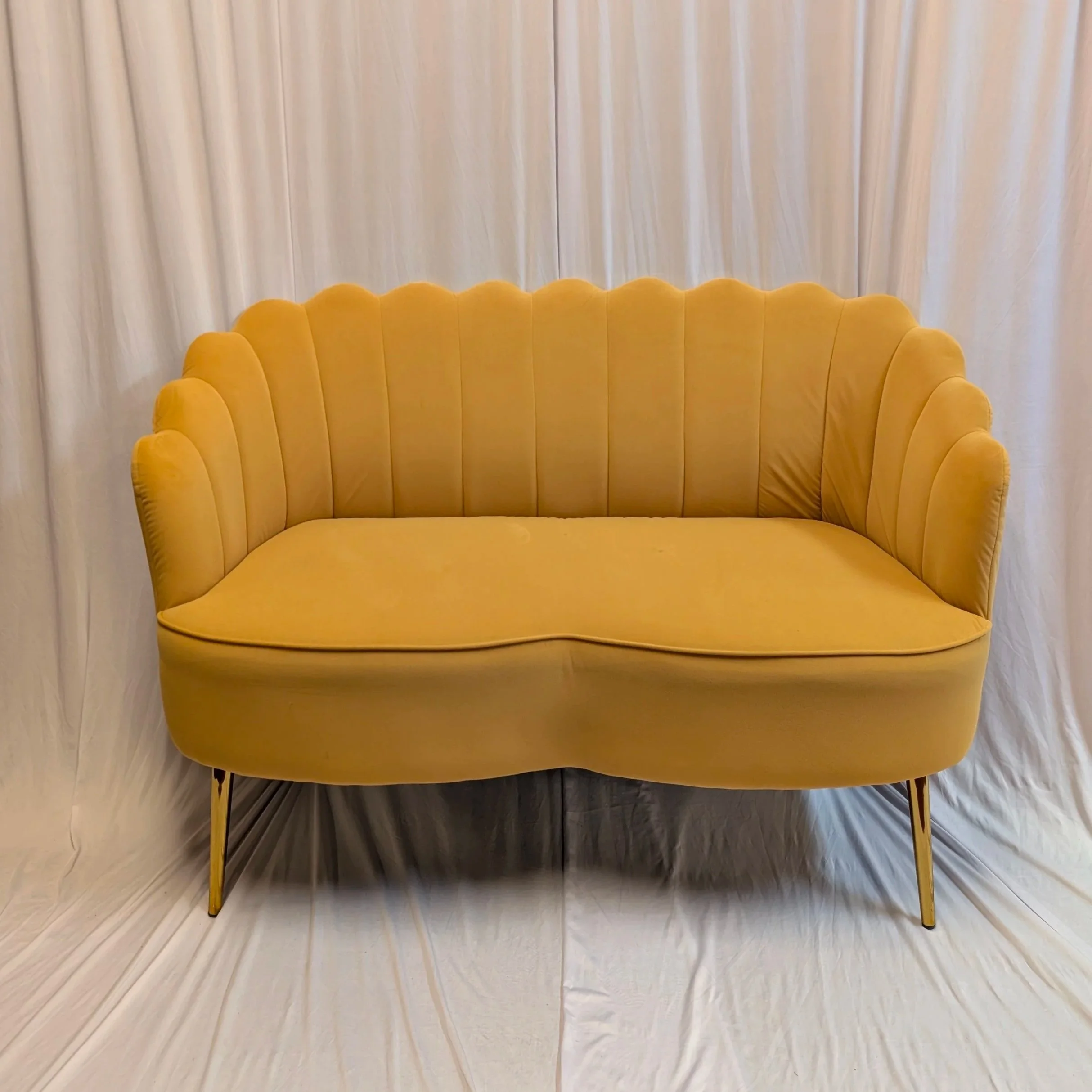 Maxie+Loveseat+2.jpg