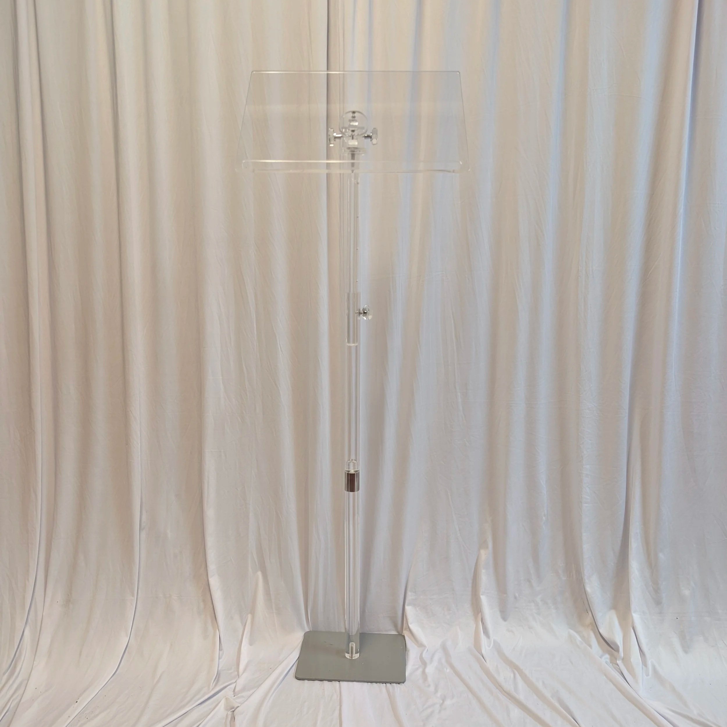 Clear+Podium+1.jpg