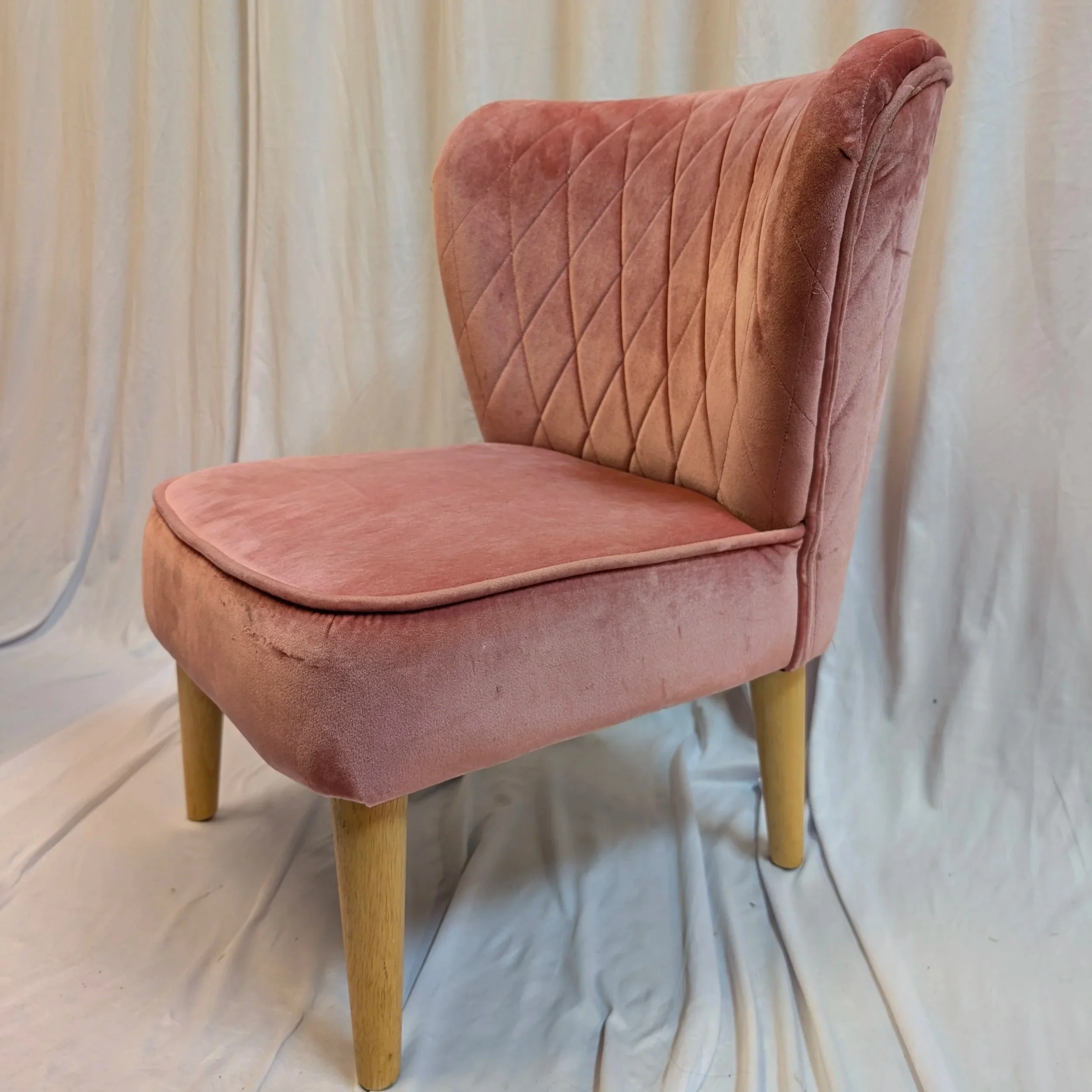Mini+Pink+Chair+1.jpg