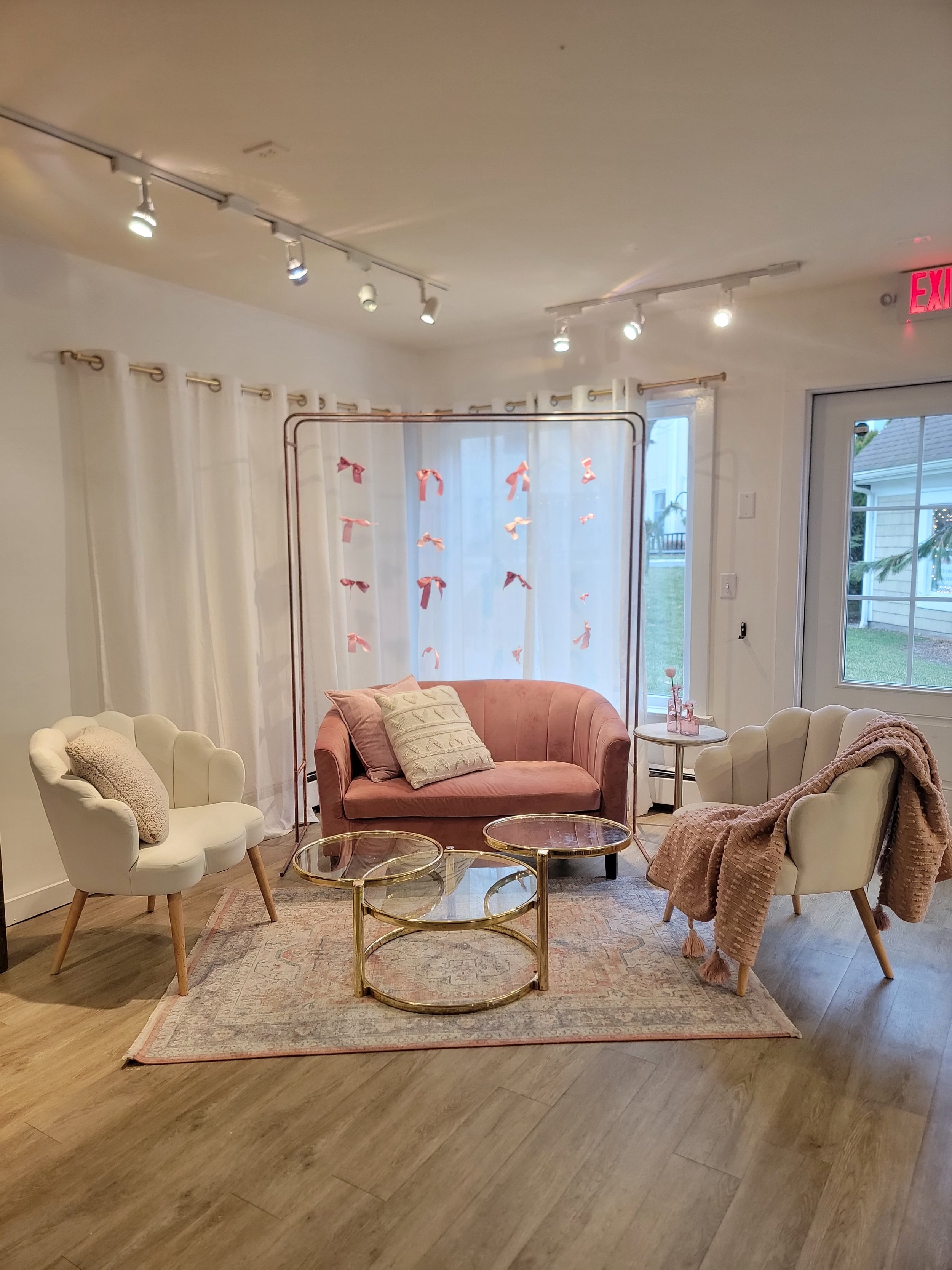 Stevie Lyla Janie Bows Copper Arch.jpg