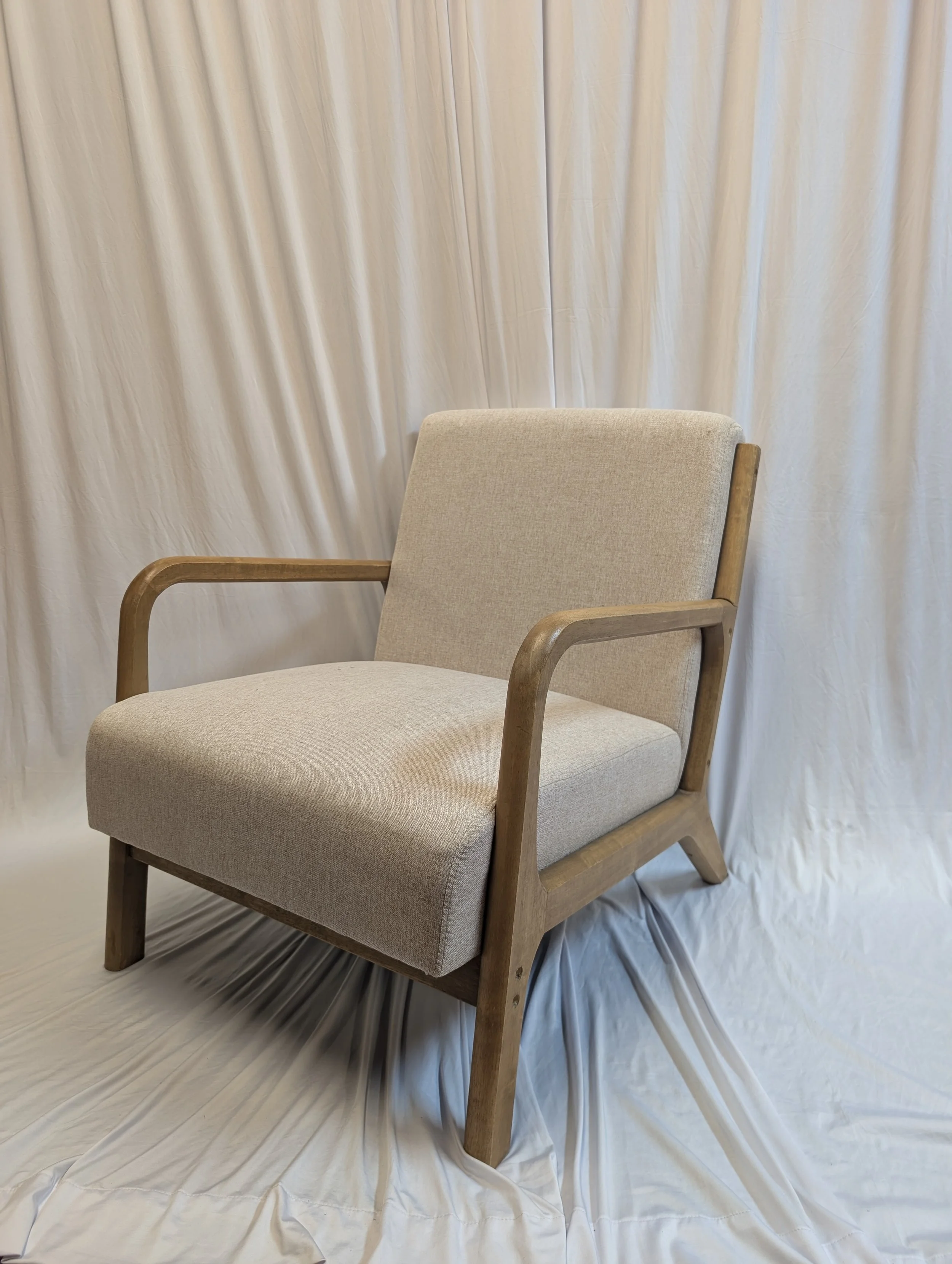 Farrah Chair 1.jpg