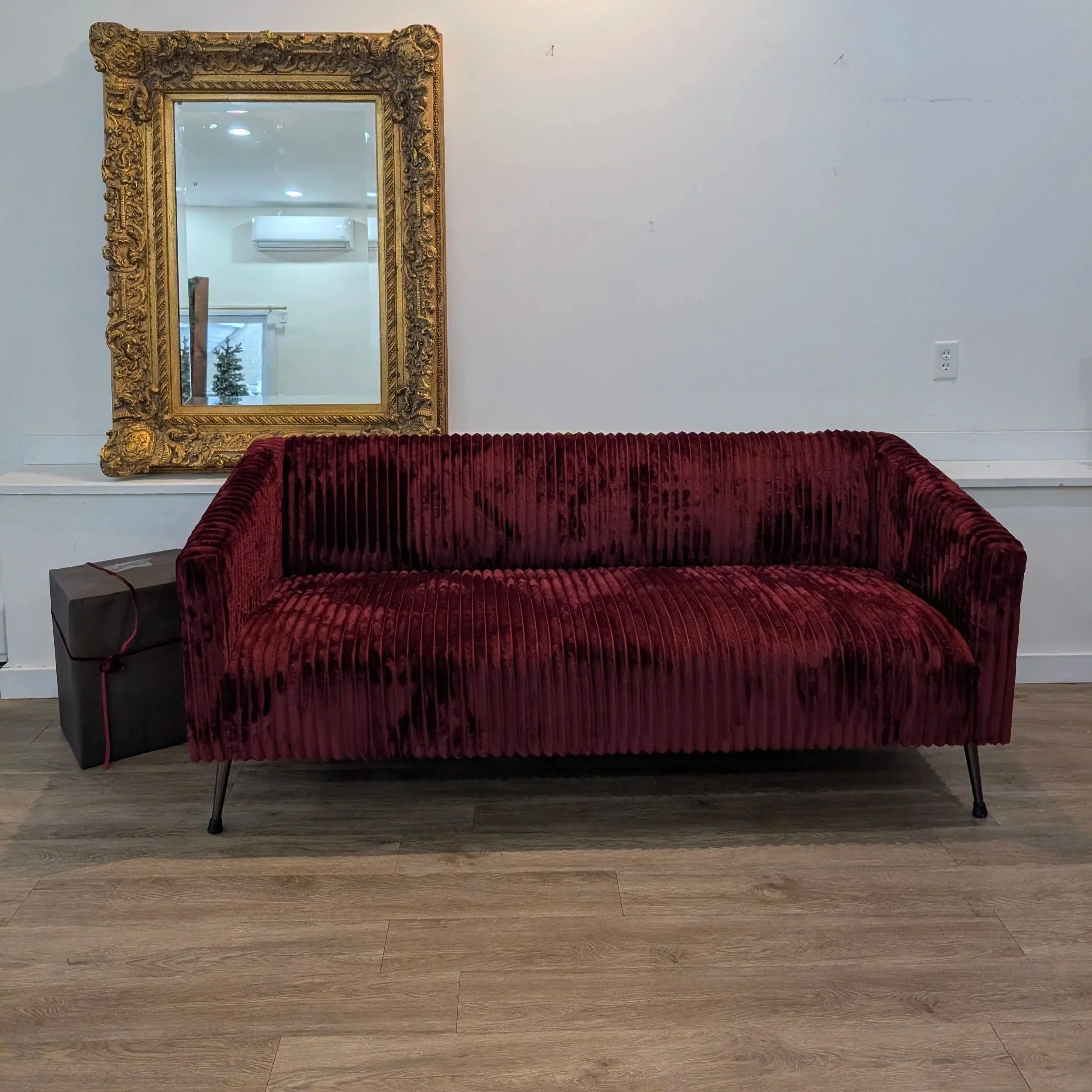 Heather+Couch.jpg