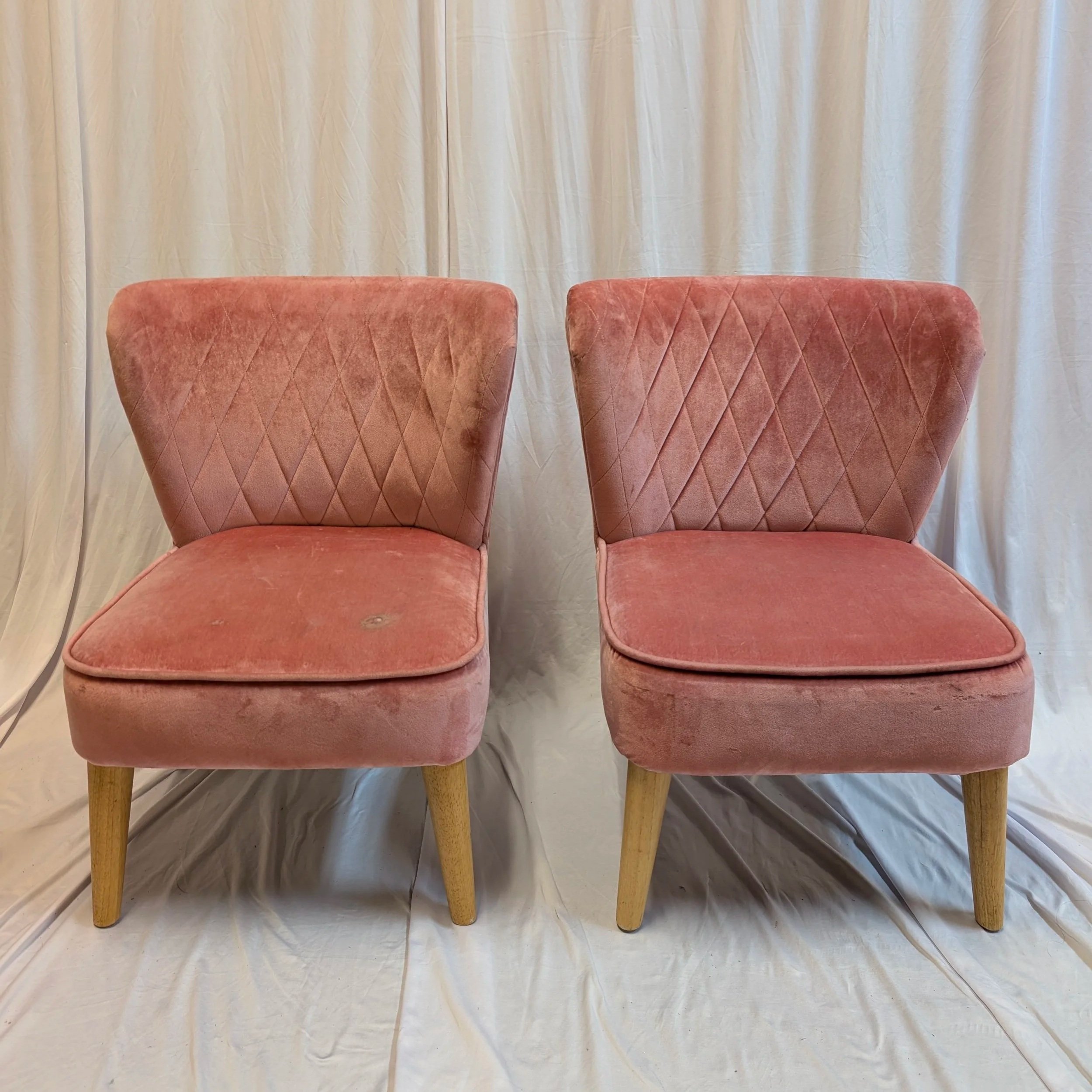 Mini+Pink+Chairs.jpg