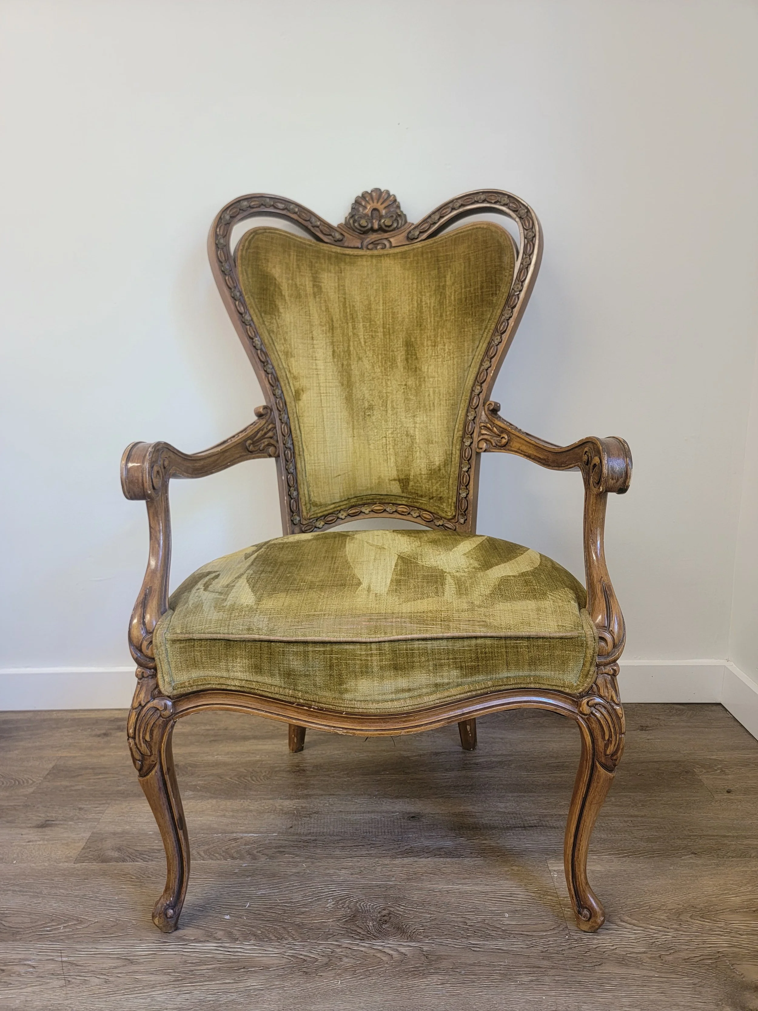 Daphne_Chair.jpg
