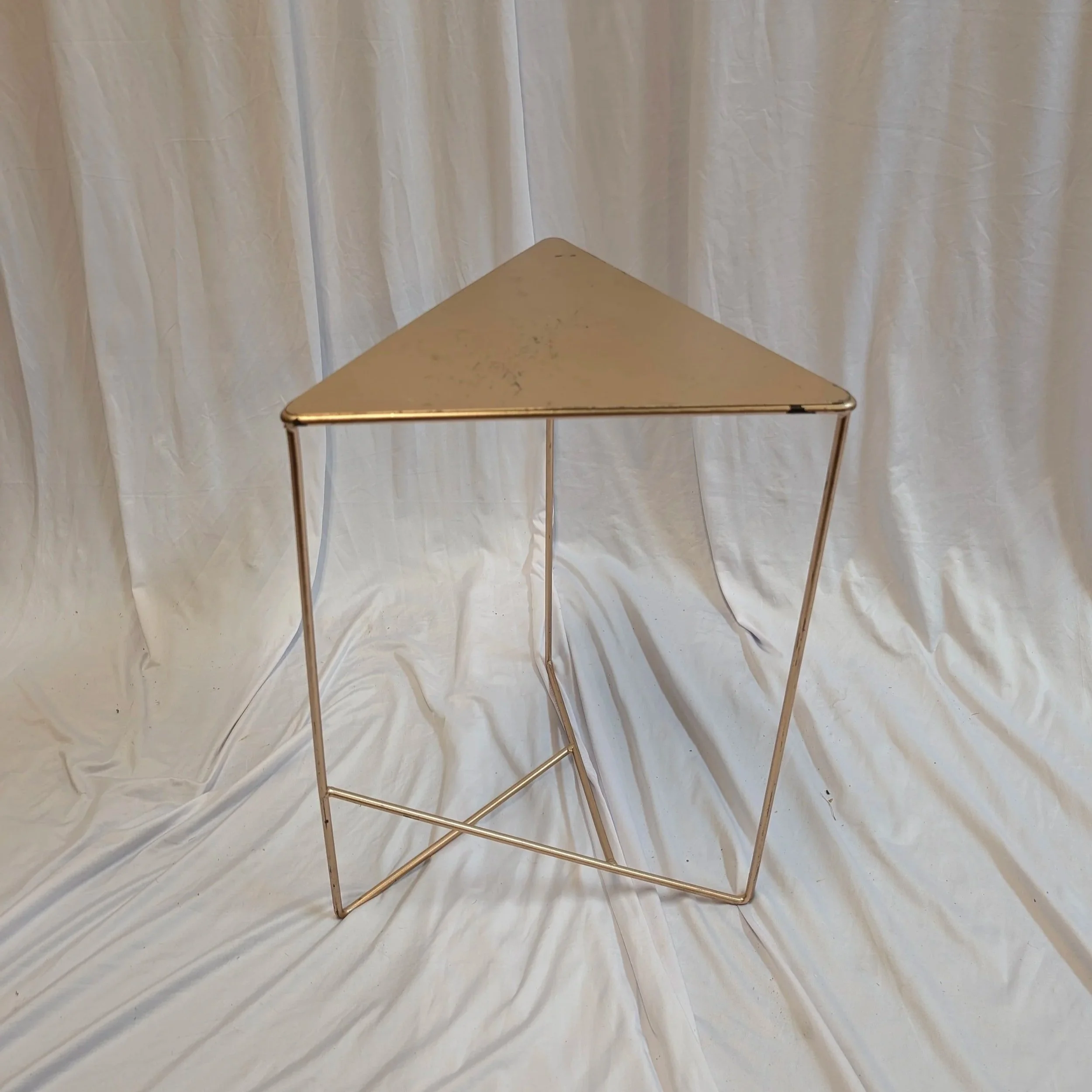 Triangle+Side+Table+1.jpg