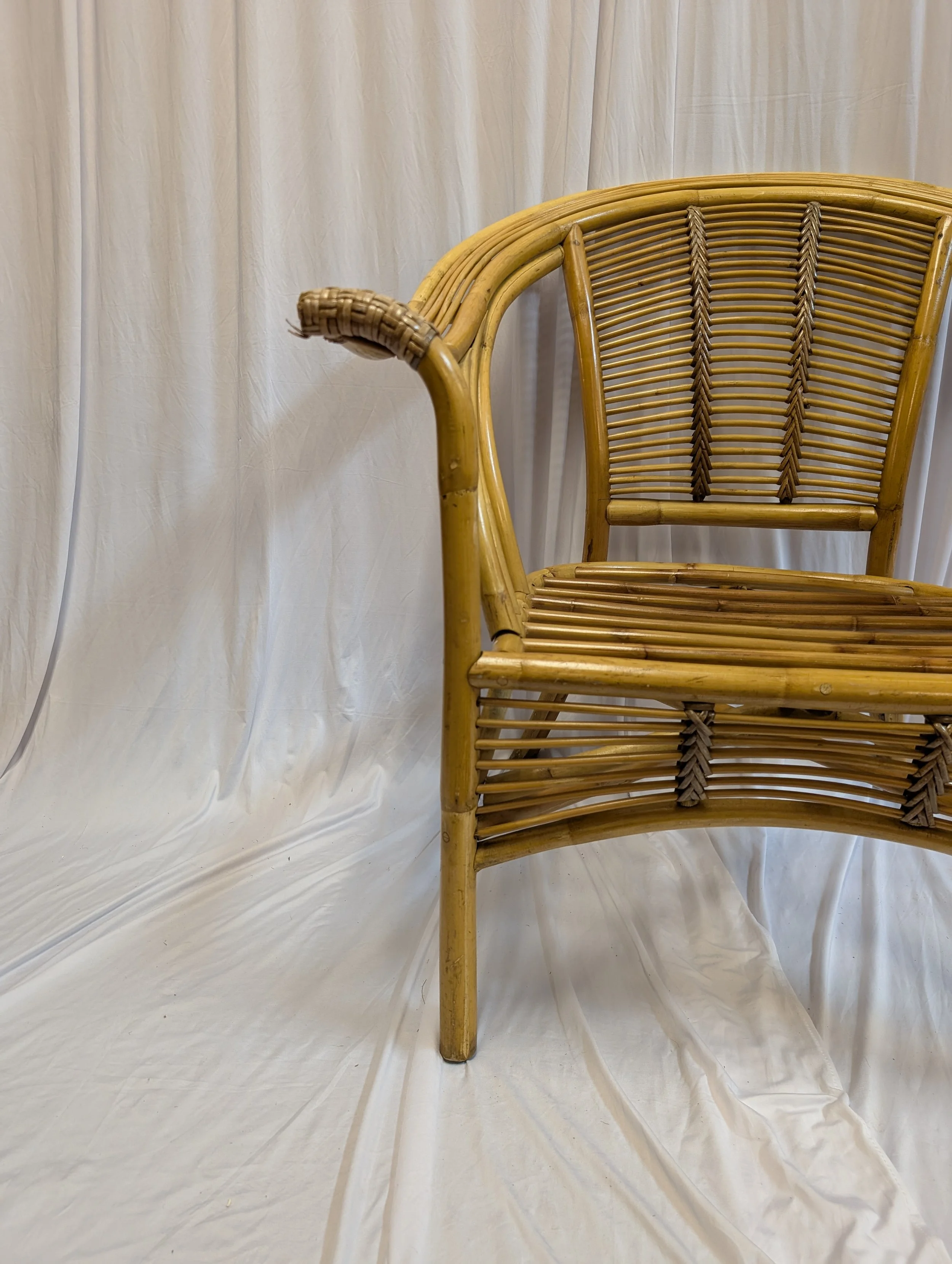 Shady Chair 1.jpg