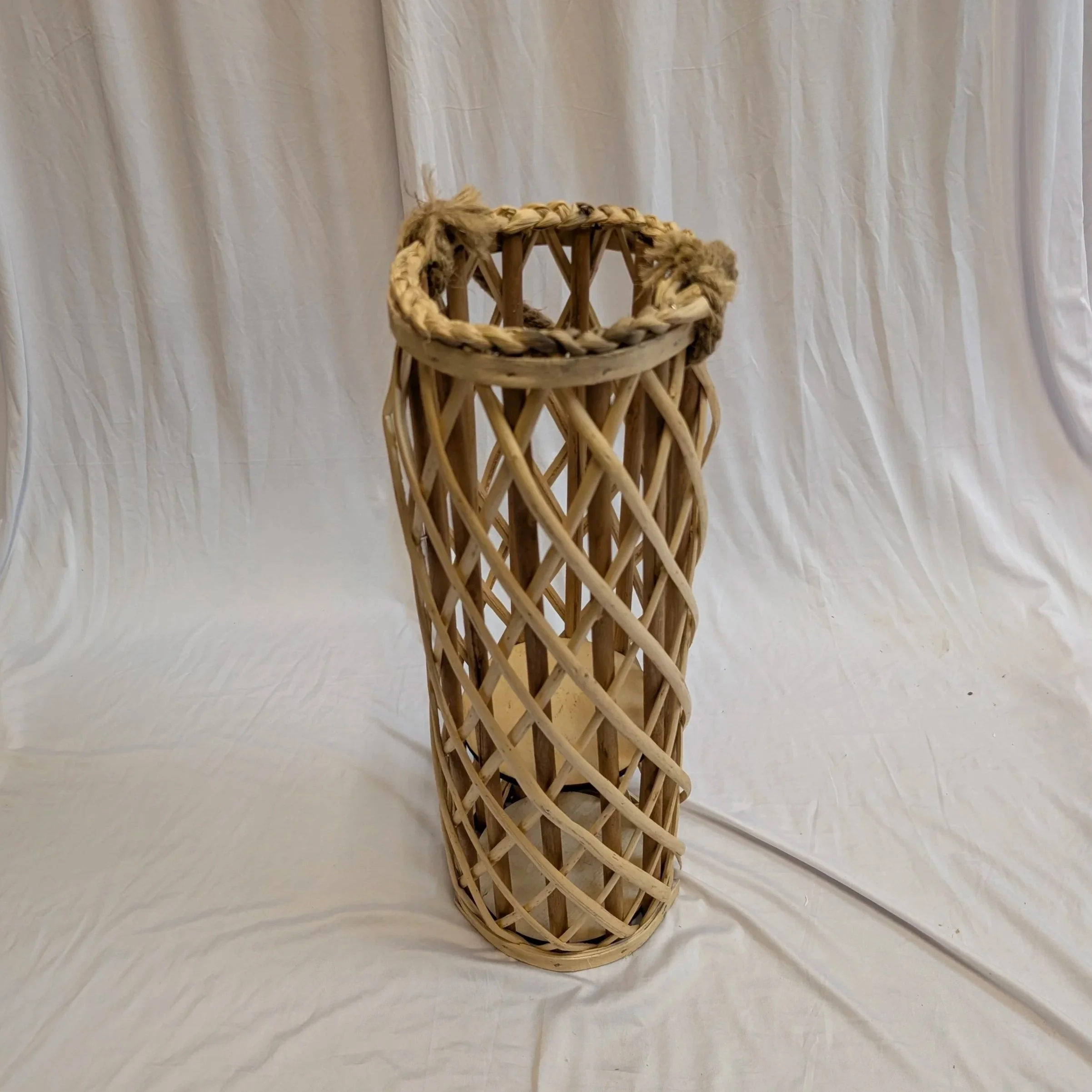 Wicker+Cylinder+Vase+1.jpg