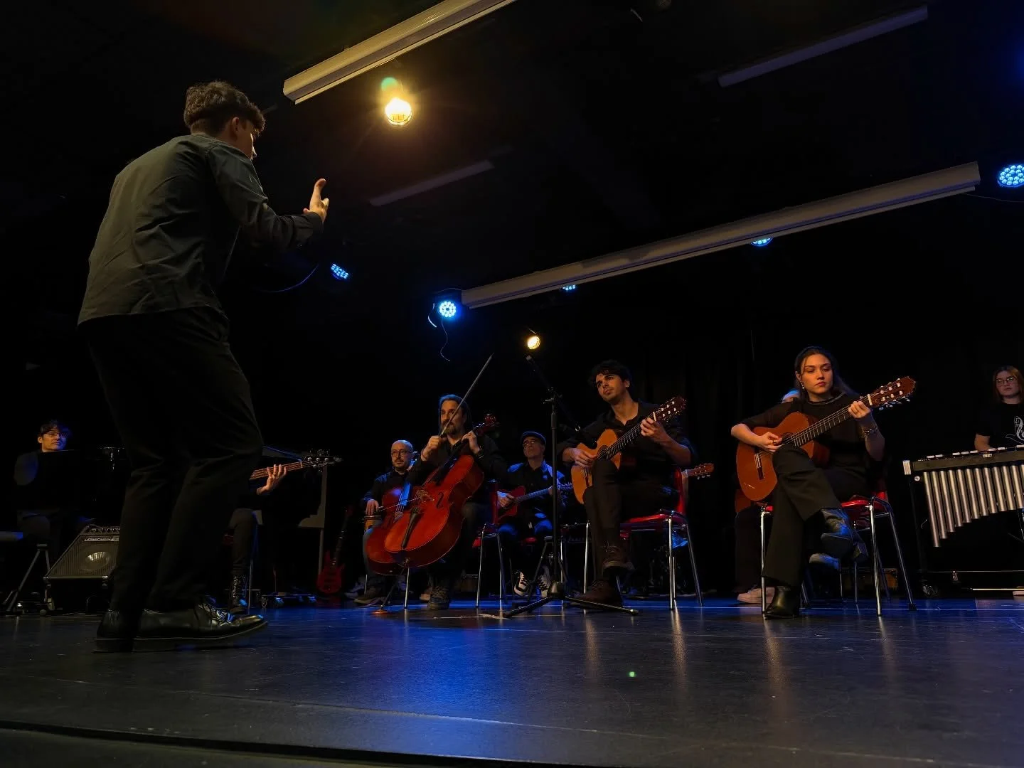 Una vez m&aacute;s, un concierto de Improway irrepetible!!!
(Lo improvisamos todo&hellip; 😜)

M&uacute;sicos de cualquier estilo, instrumento, edad y nivel viviendo la m&uacute;sica de una manera diferente. 🎶

Sin partituras, usando sus manos 🙌🏻 