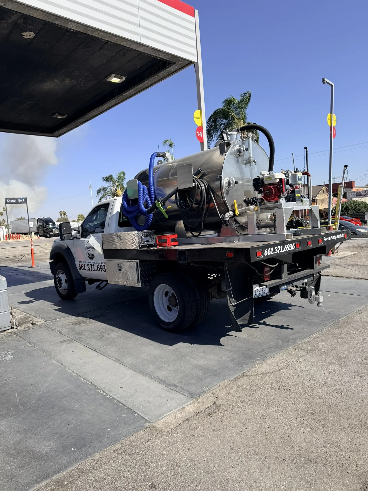 Porta Potty, RV, and Luxury trailer Pumping Service