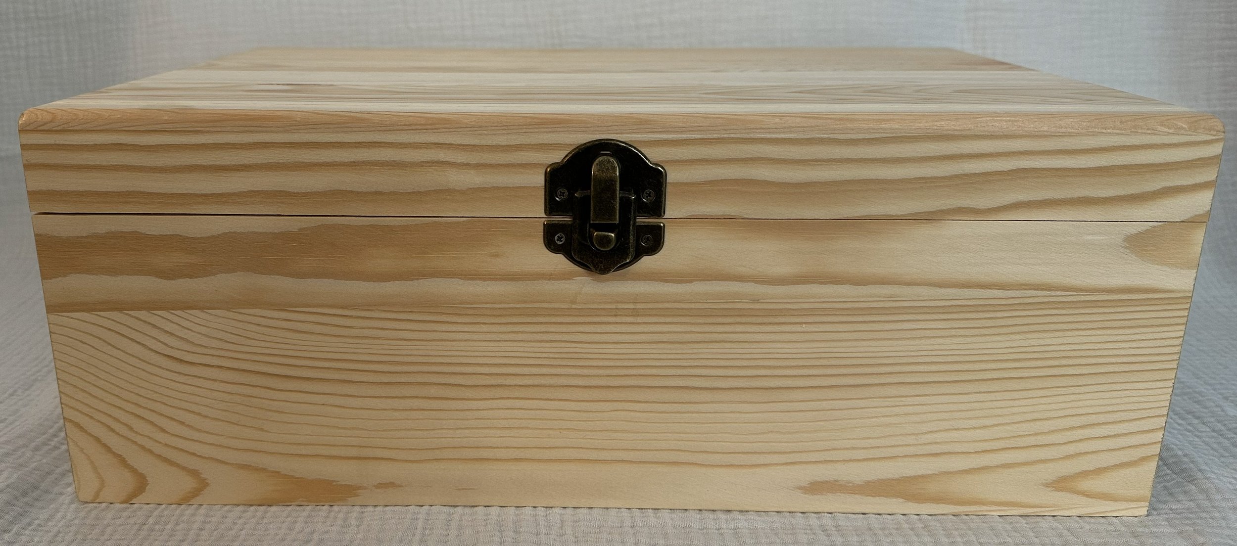 Minimalist Wooden Keepsake Box
