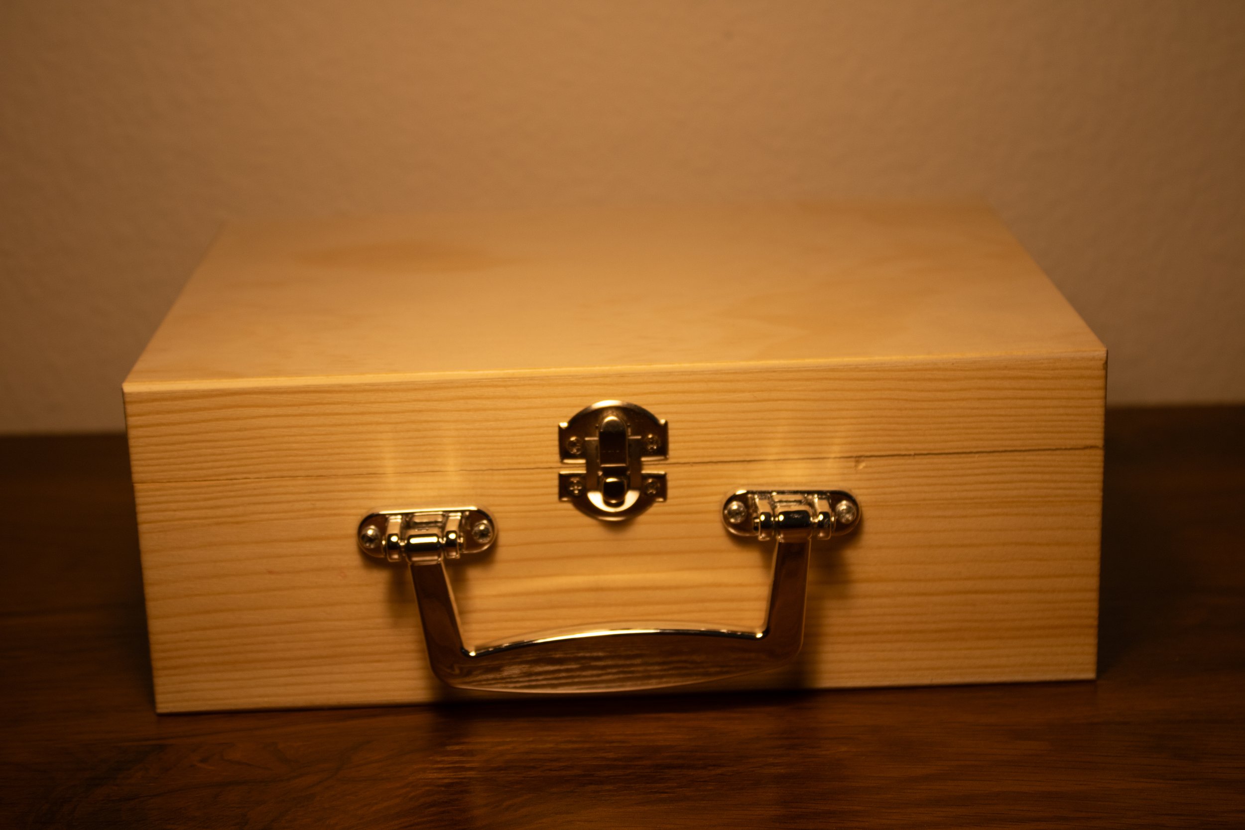 Handled Keepsake Box Front.jpg