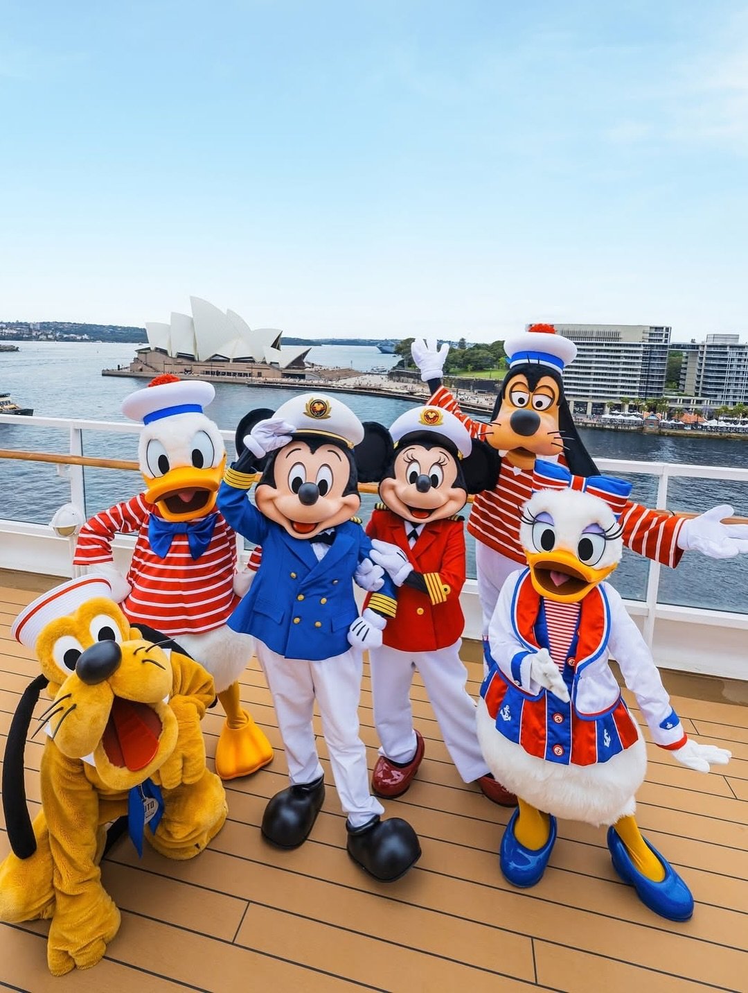 🚢✨ Disney Wonder returns to Australia &amp; New Zealand! ✨🚢
Embark on an unforgettable 3- to 10-night Disney Magic at Sea cruise, sailing between October 2025 and February 2026.

🧜&zwj;♀️ Meet your favourite characters
🎭 Enjoy Broadway-style show