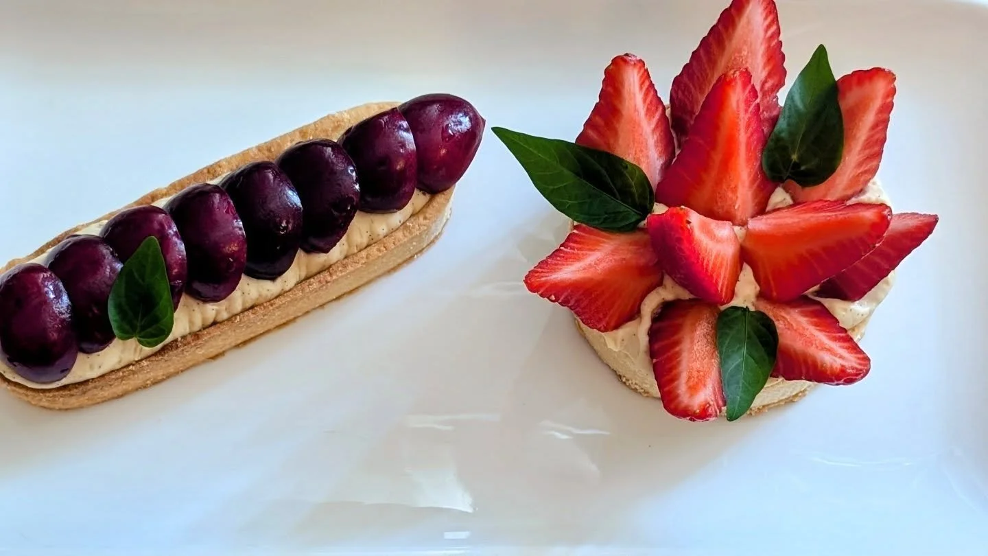 Custom desserts? Yes, please! 

Our customers asked for individual Strawberry &amp; Cherry Tarts, and of course &mdash; we made it happen! 🍓🍒

At Artisan Meals Company, everything is made fresh from scratch, using quality ingredients, non-processed