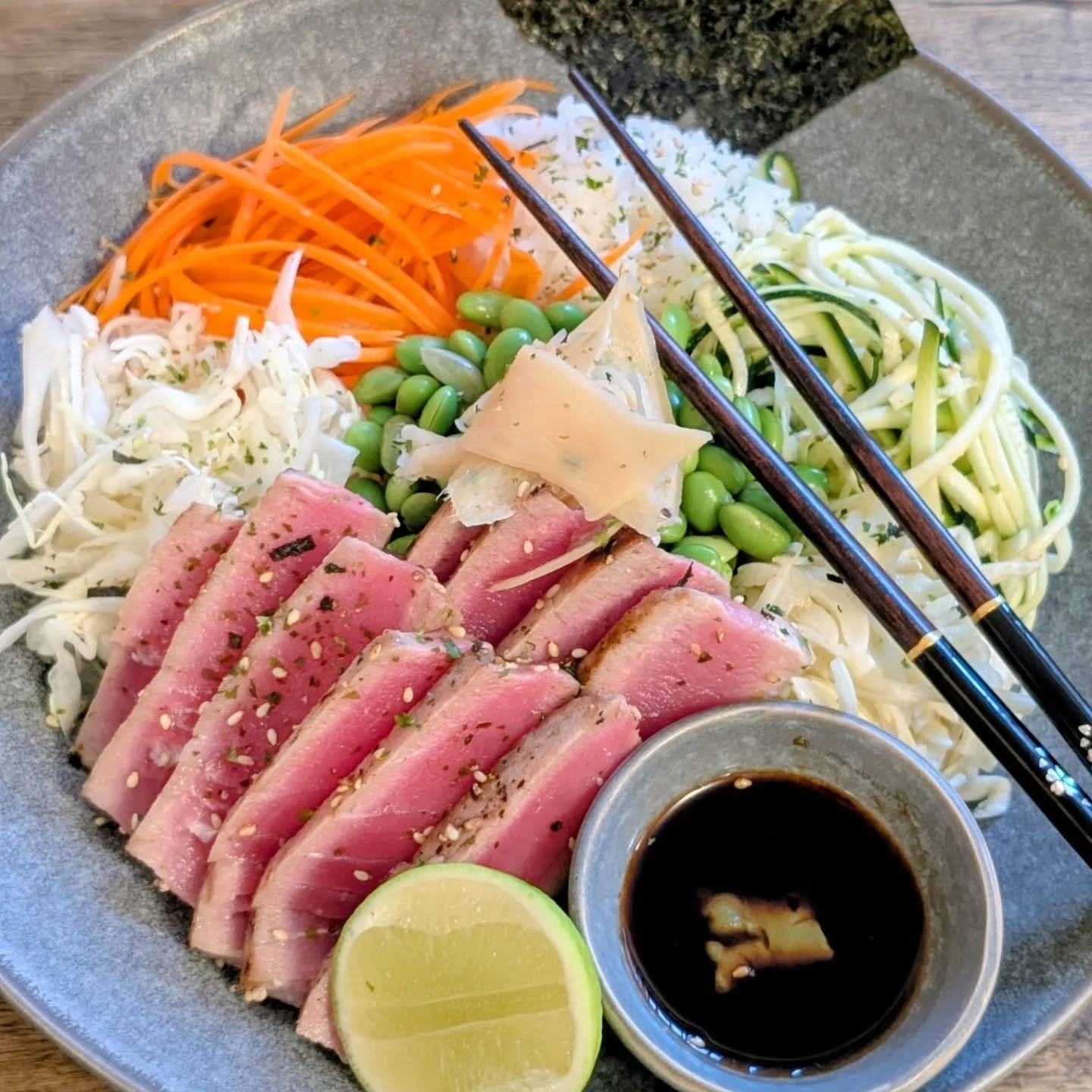 Tuna steak Poke Bowl with homemade pickle Ginger served with Soy &amp; Wasabi sauce!

This Bowl is loaded with proteins, nutrients and also full of flavours! 

Are you looking for healthy and nutritious quality meals made from scratch? DM us or visit